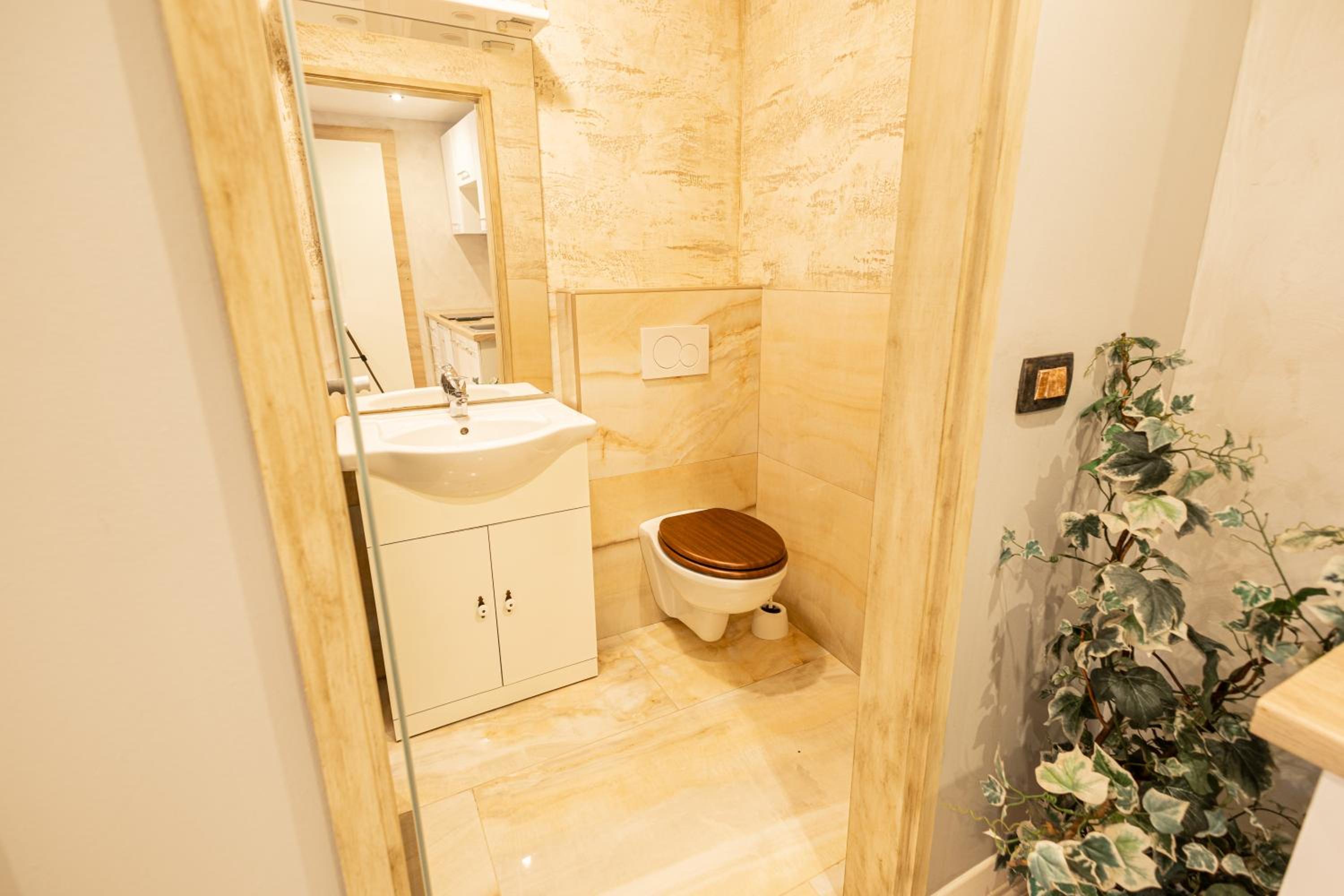 Apartments Bells of Ljubljana - 3 cosy apartment Private Free Parking
