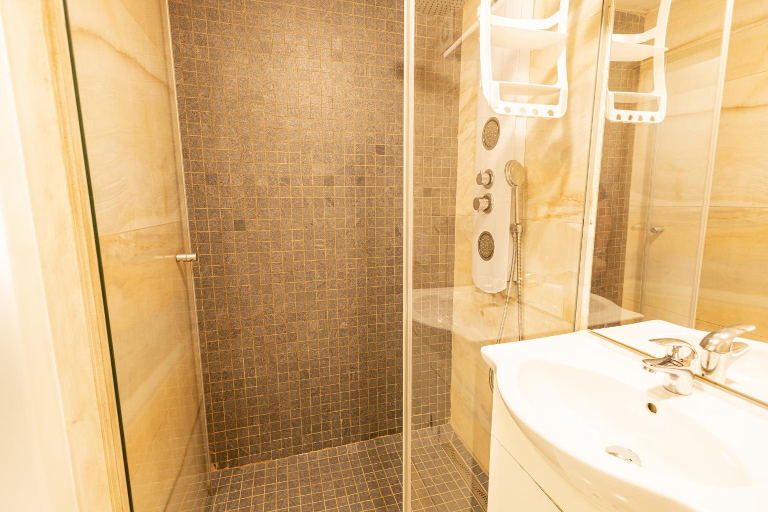 Apartments Bells of Ljubljana - 3 cosy apartment Private Free Parking