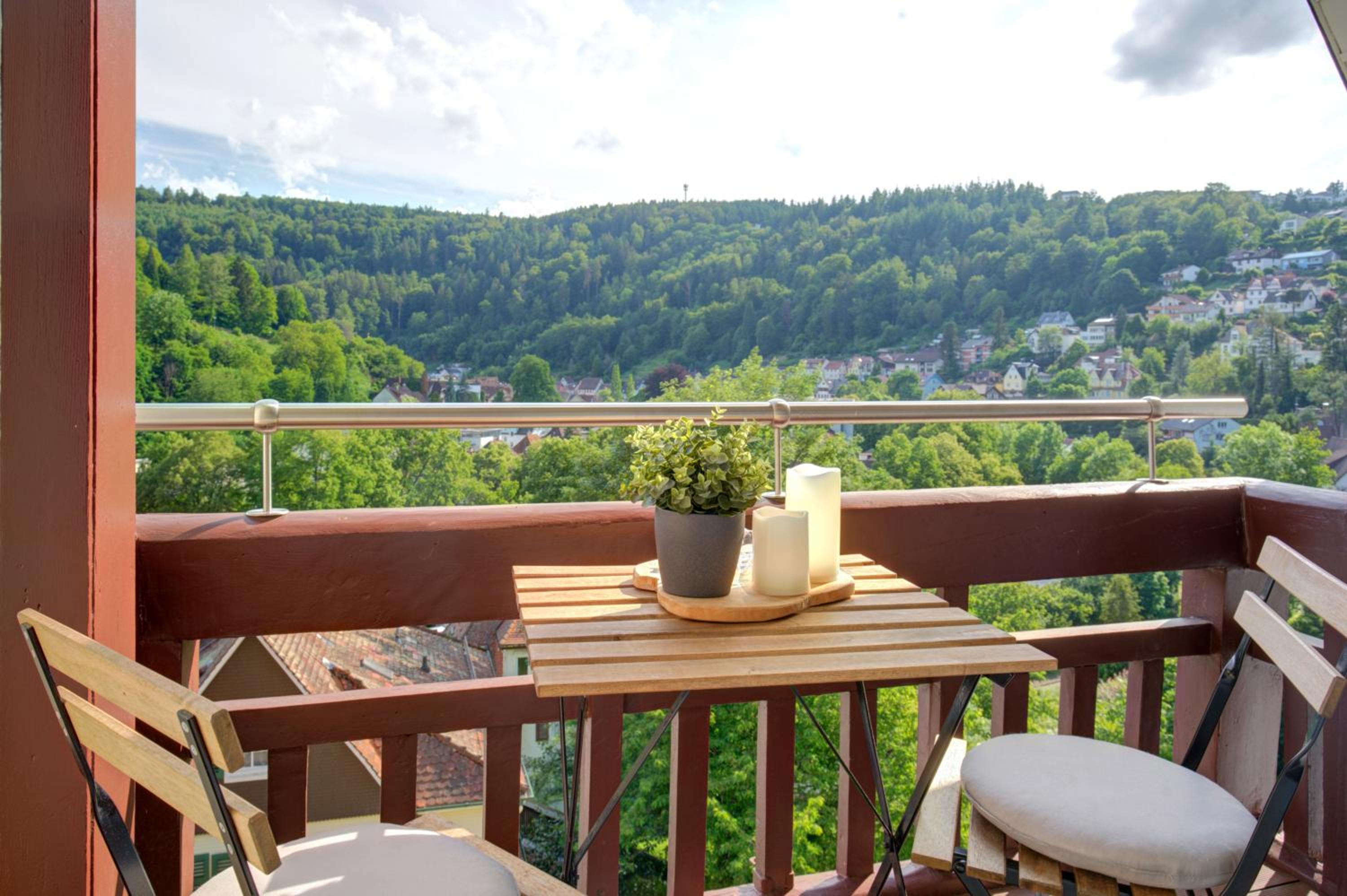 Familienglück im Schwarzwaldhaus mit Schlossblick