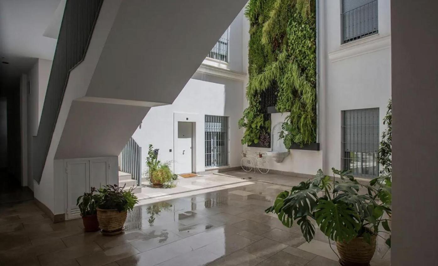 One&Lux Goyeneta Central Duplex with pool & patio view 2