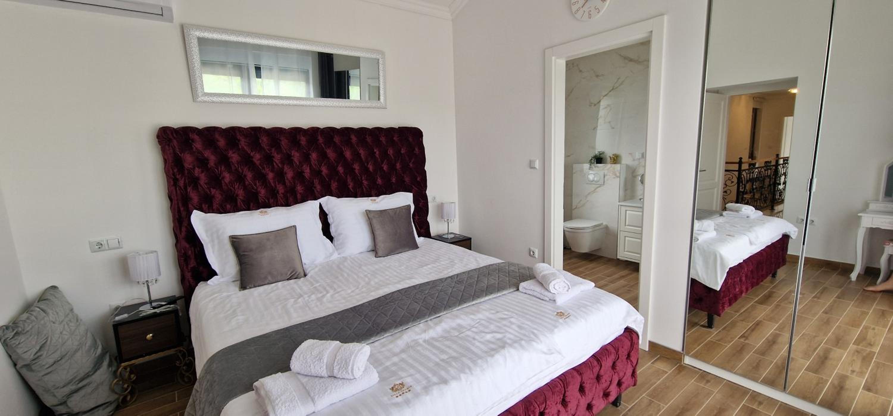Luxury Villa Aramis with jacuzzi in Malinska