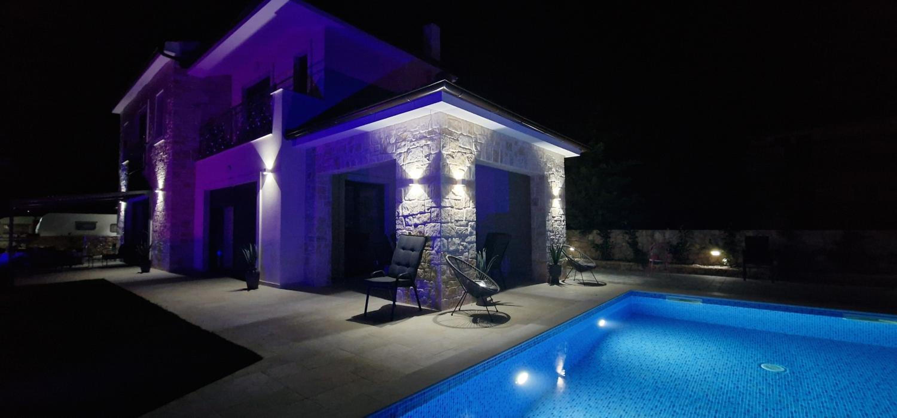 Luxury Villa Aramis with jacuzzi in Malinska