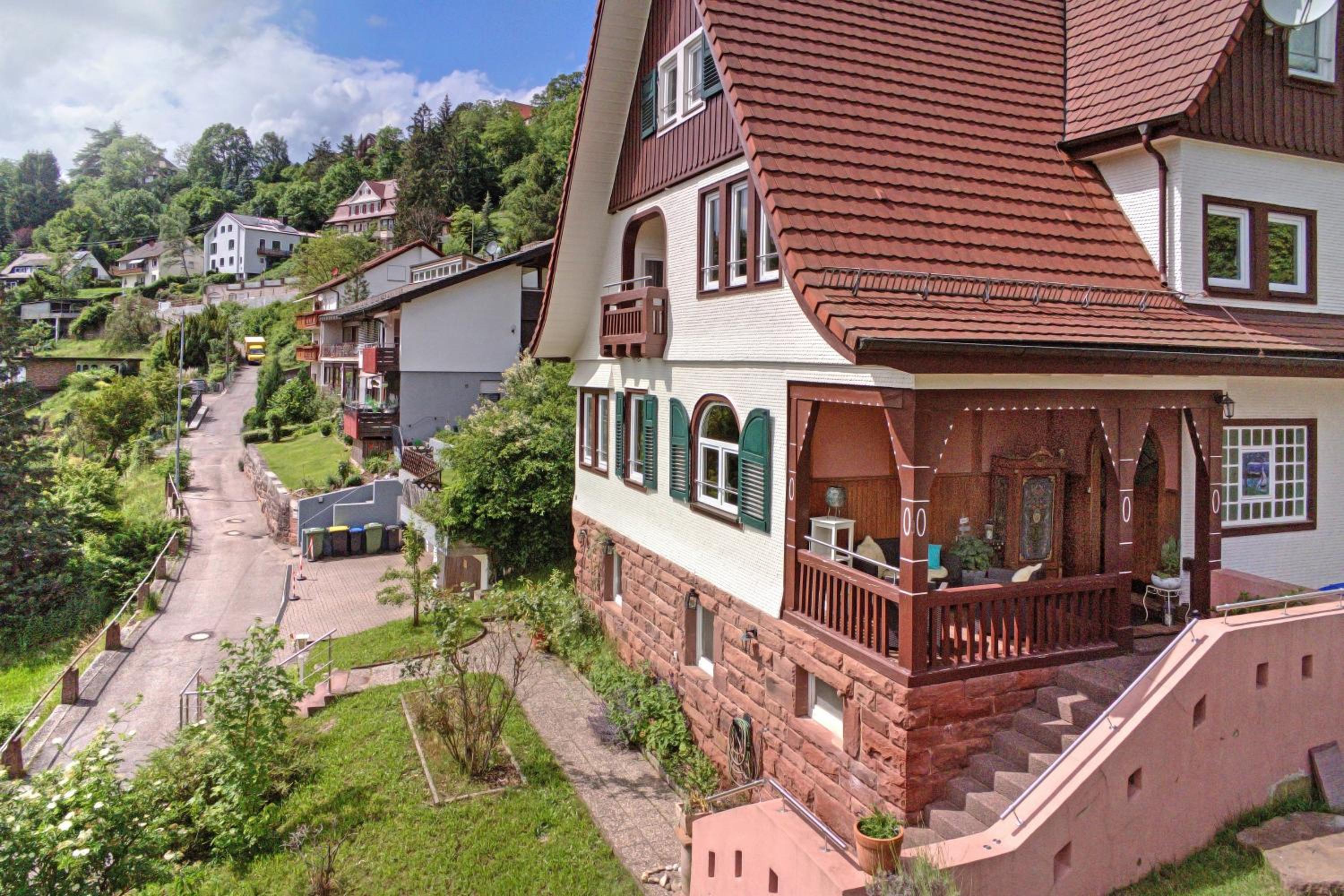 Familienglück im Schwarzwaldhaus mit Schlossblick