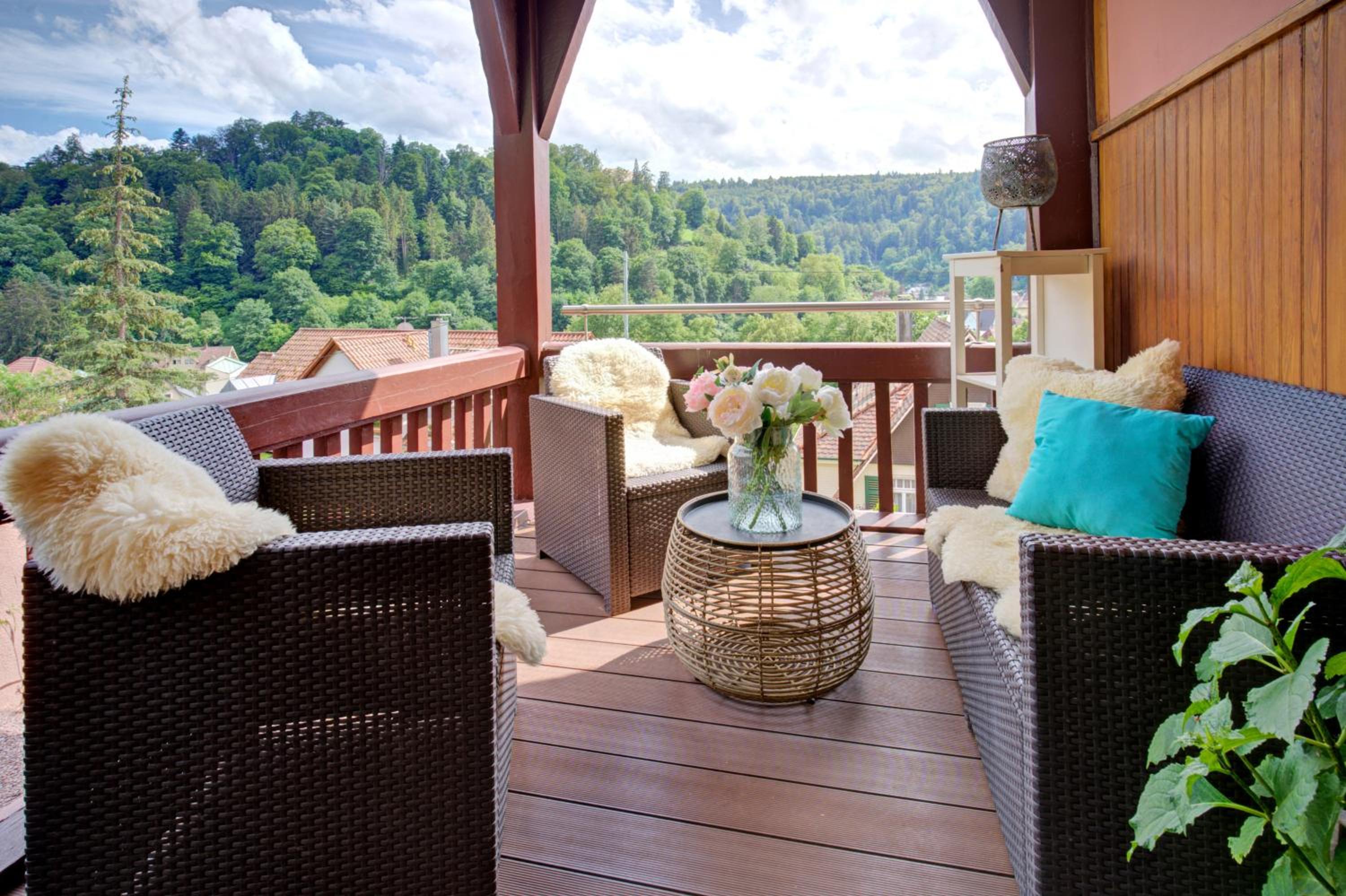 Familienglück im Schwarzwaldhaus mit Schlossblick