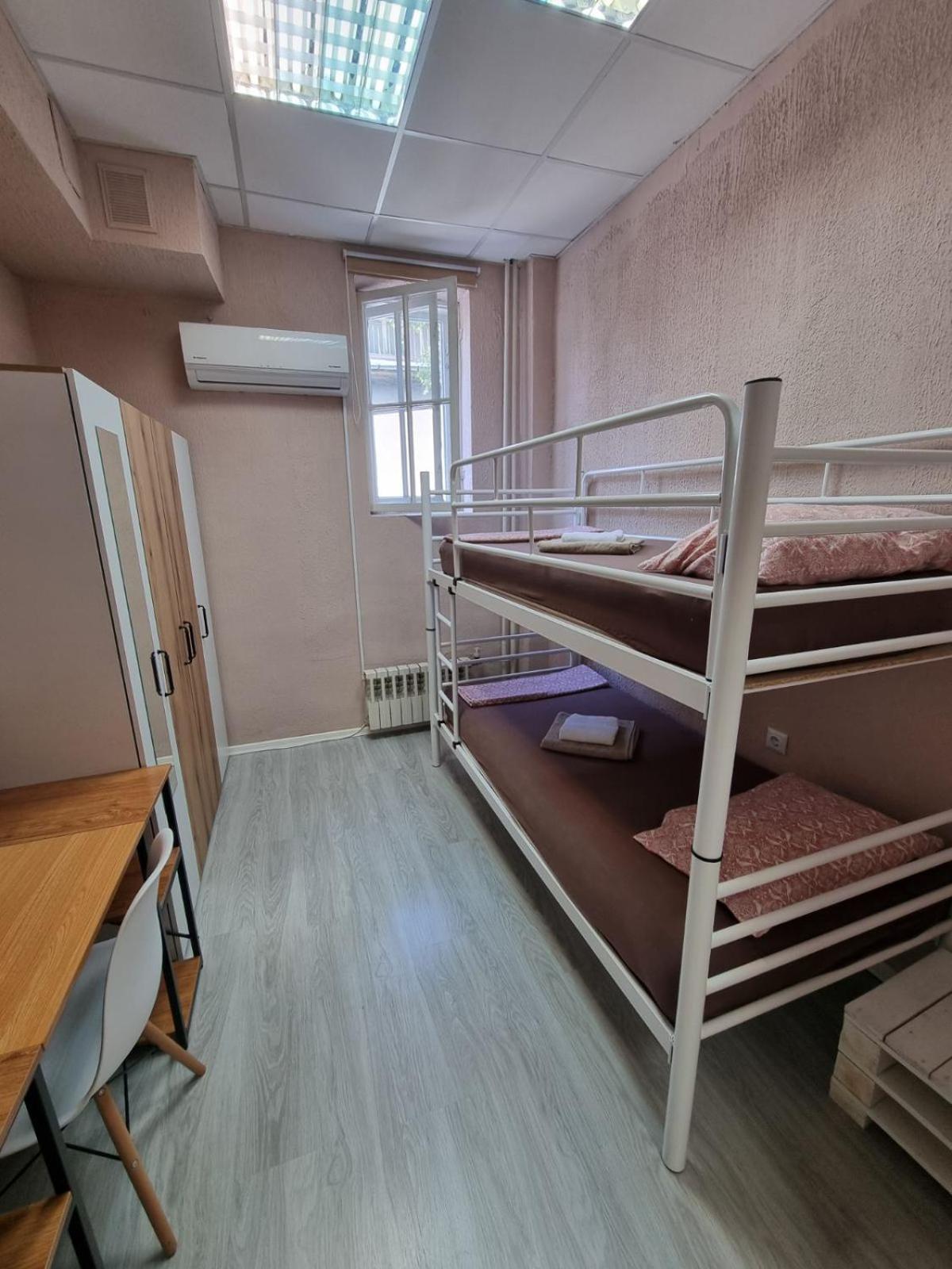 Lambo's Corner Varna - Guest Rooms