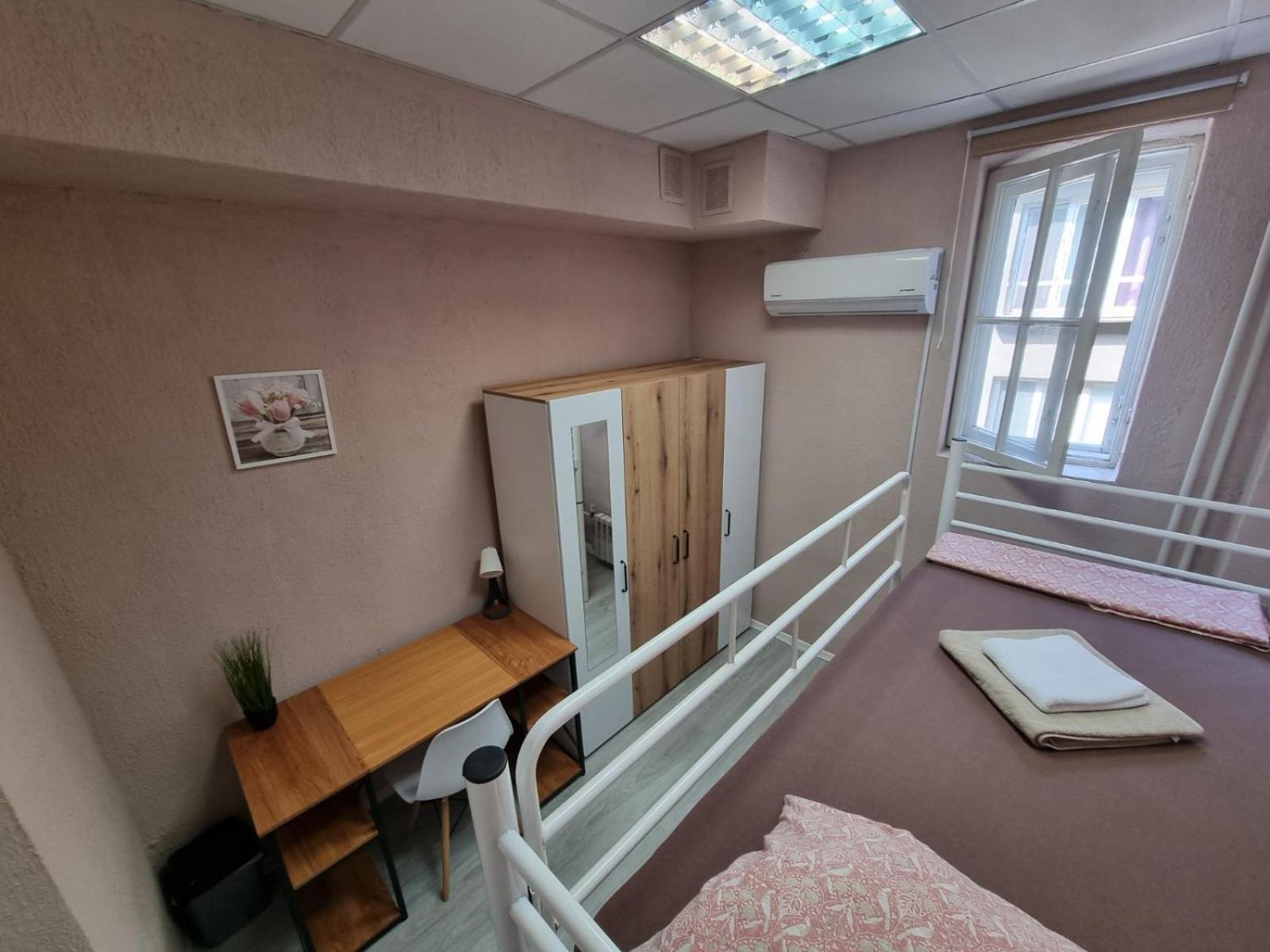Lambo's Corner Varna - Guest Rooms