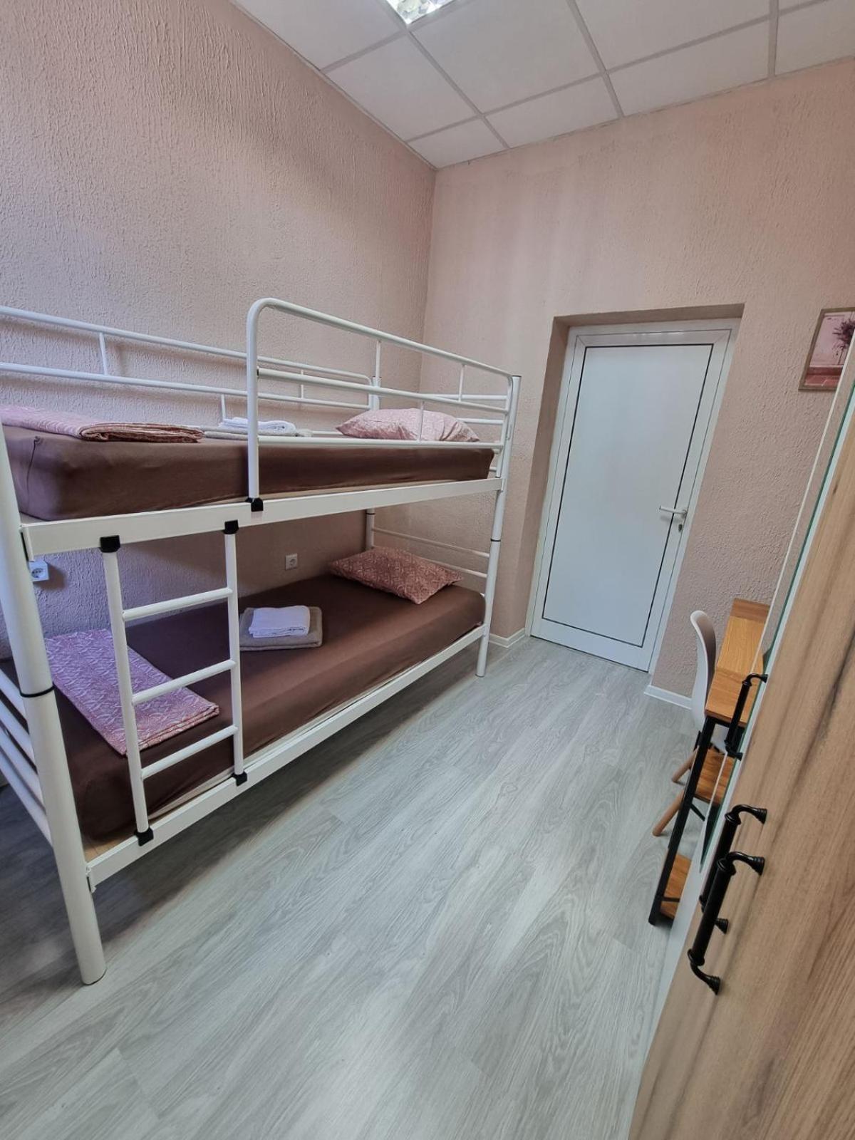 Lambo's Corner Varna - Guest Rooms