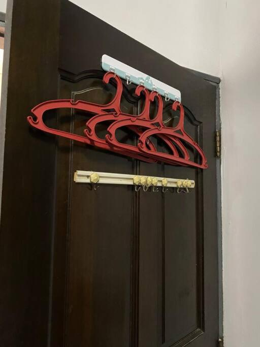 Homestay Corner House Taman Daya Near Austin Adda Height