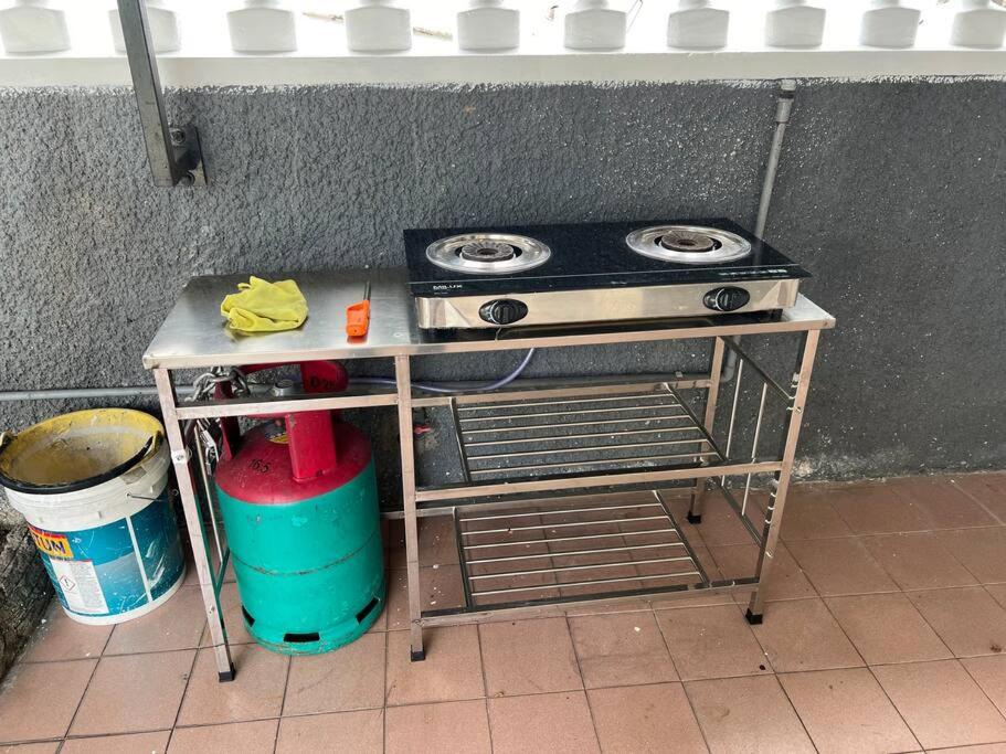 Homestay Corner House Taman Daya Near Austin Adda Height