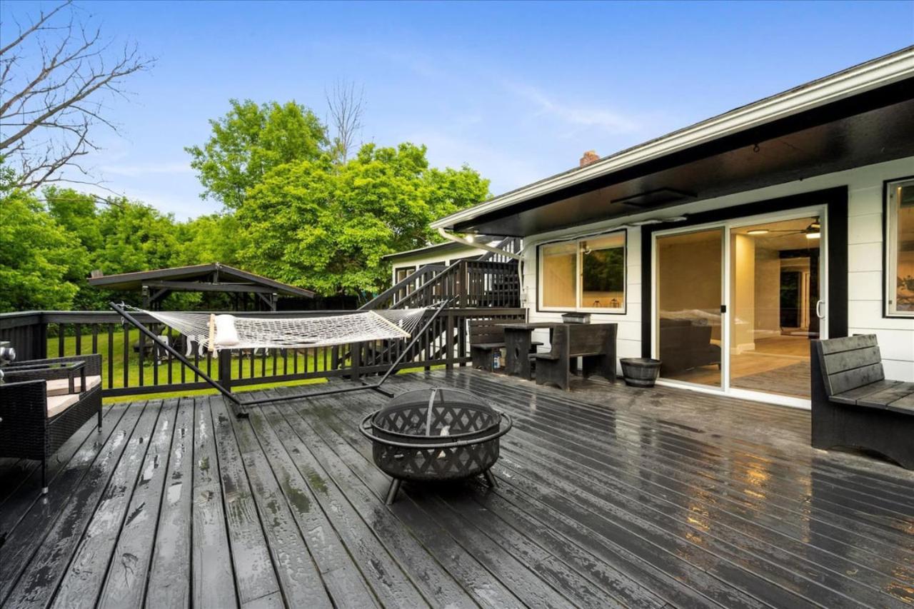 Whitewater The Main Sail Oneida Lake Sleeps 11 view 2