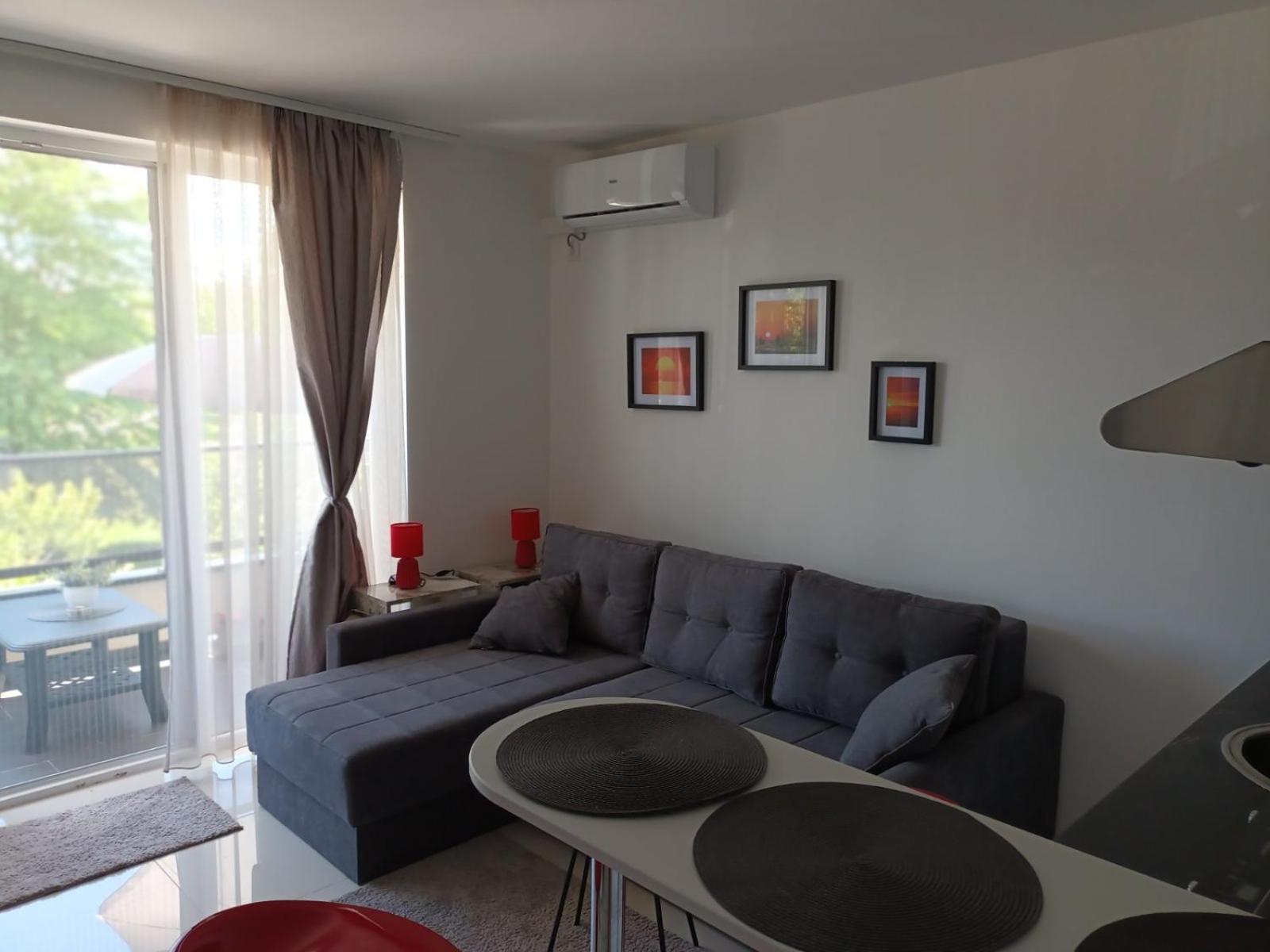 Apartman SILVER Srebrno jezero