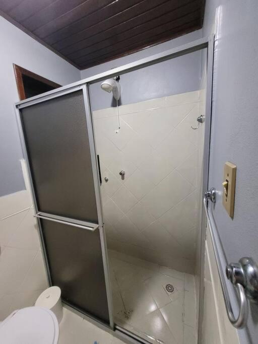 Casa inteira em Criciúma-Prox ao shopping