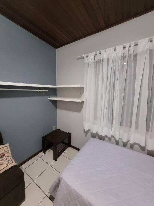 Casa inteira em Criciúma-Prox ao shopping