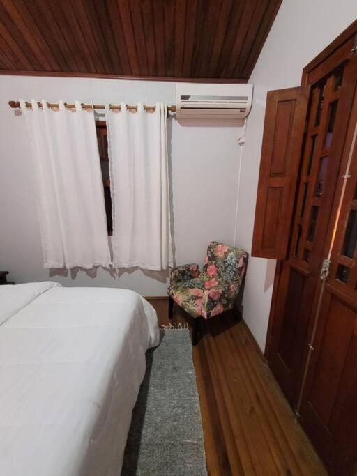 Casa inteira em Criciúma-Prox ao shopping