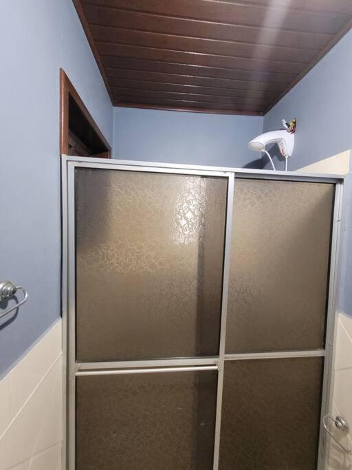 Casa inteira em Criciúma-Prox ao shopping