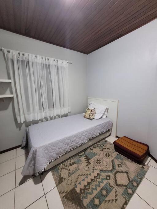 Casa inteira em Criciúma-Prox ao shopping