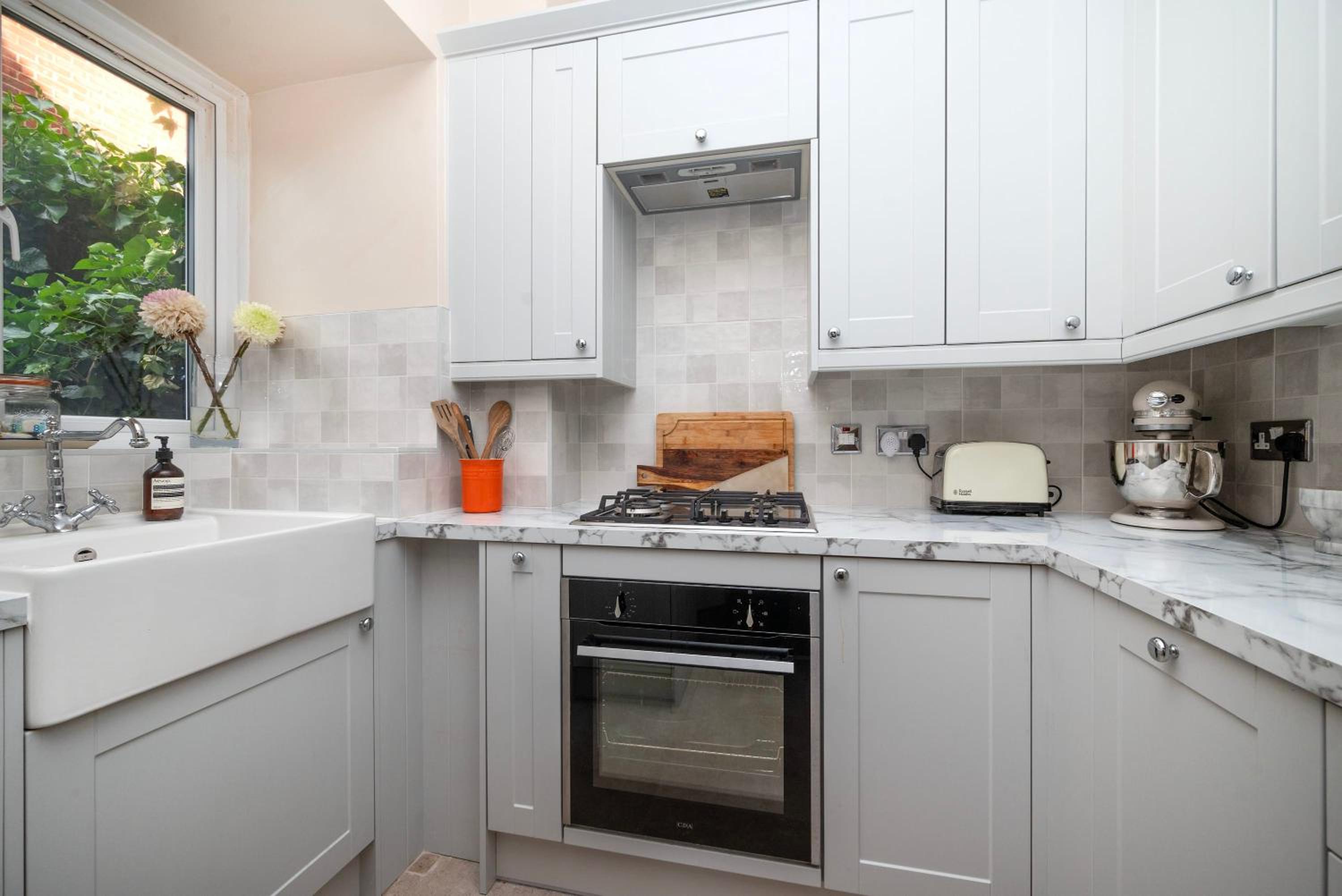 Beautiful 2BR Flat with Amazing Garden