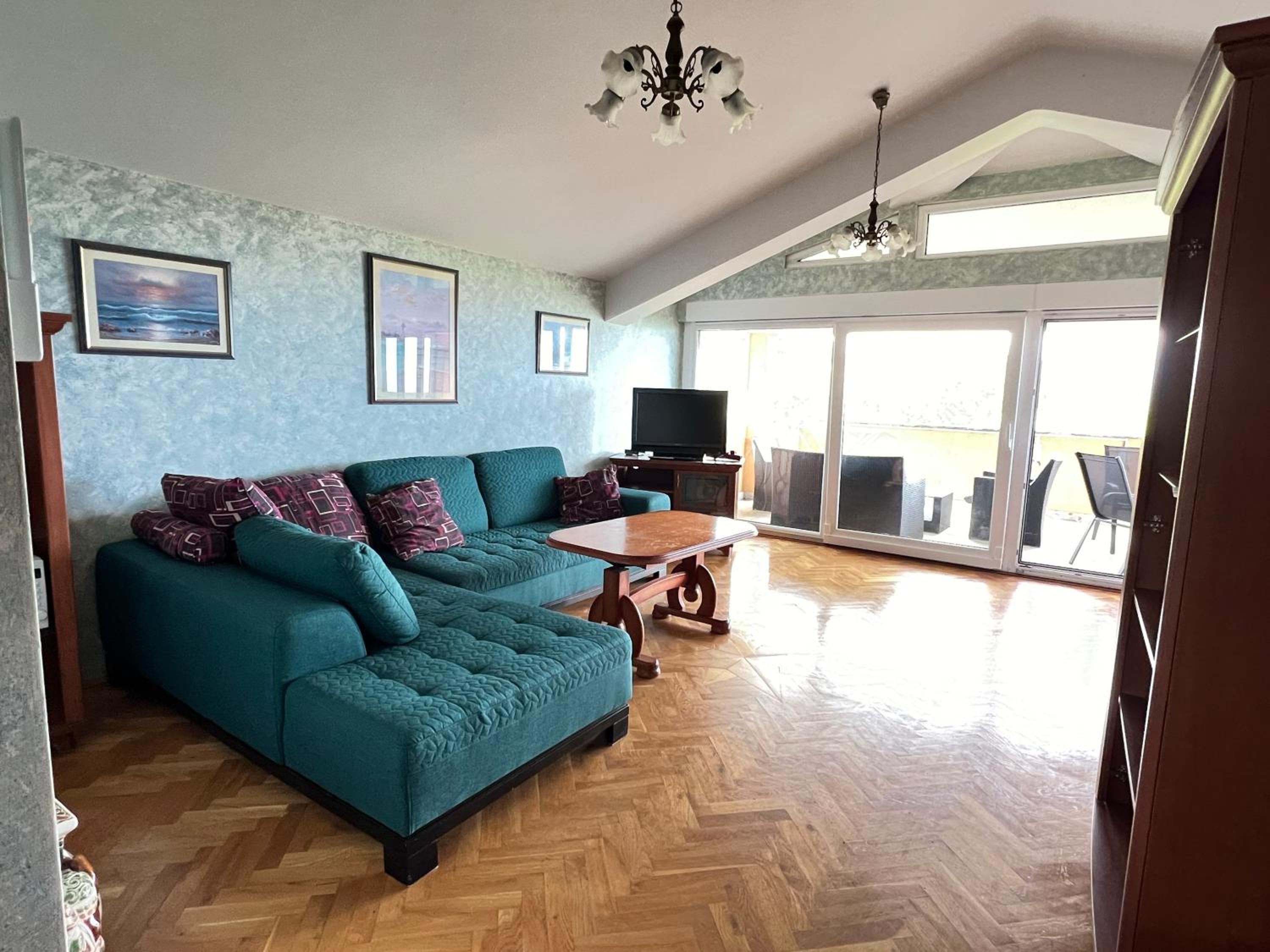 Apartment Elza