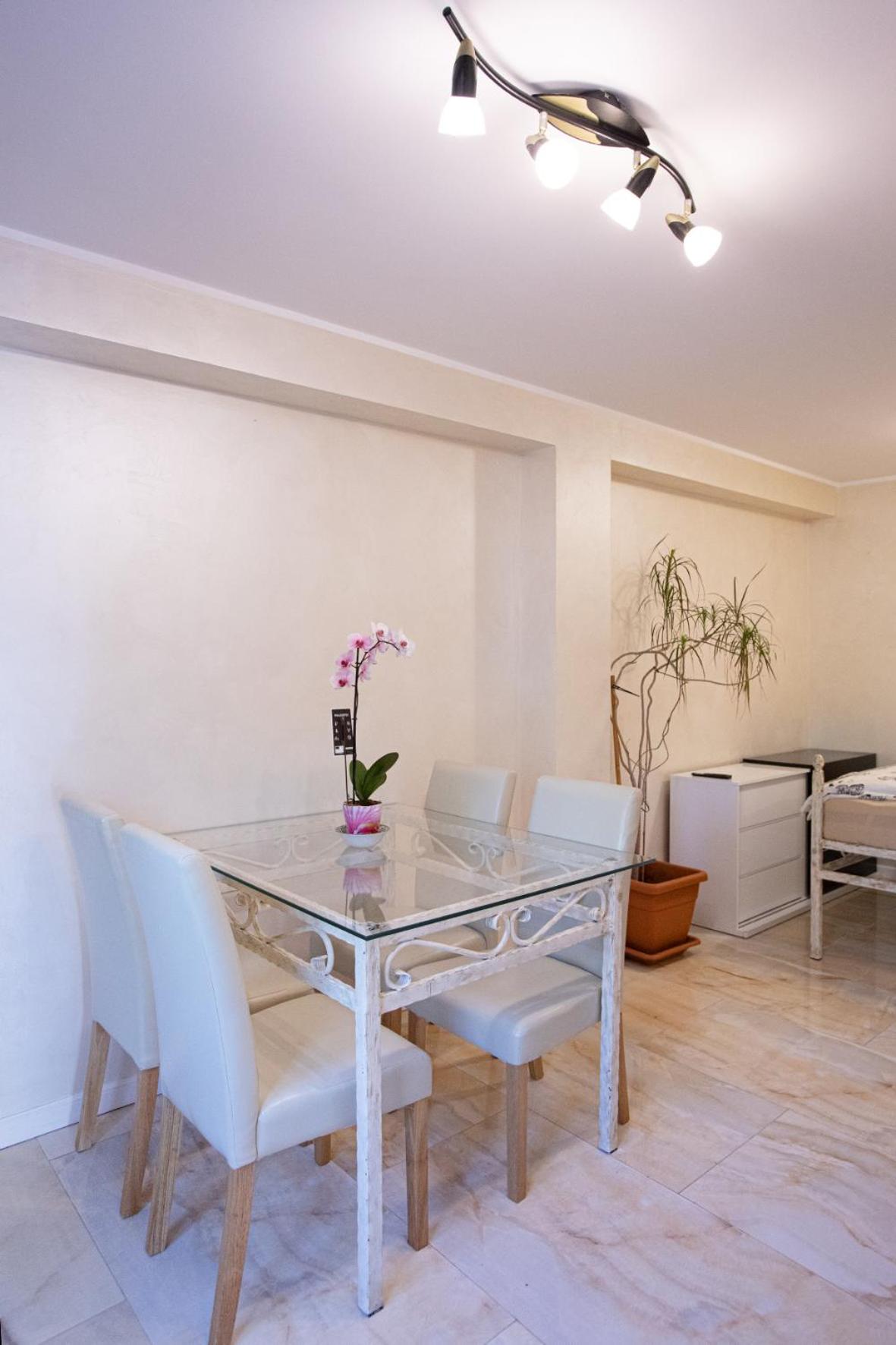Apartments Bells of Ljubljana - 3 cosy apartment Private Free Parking