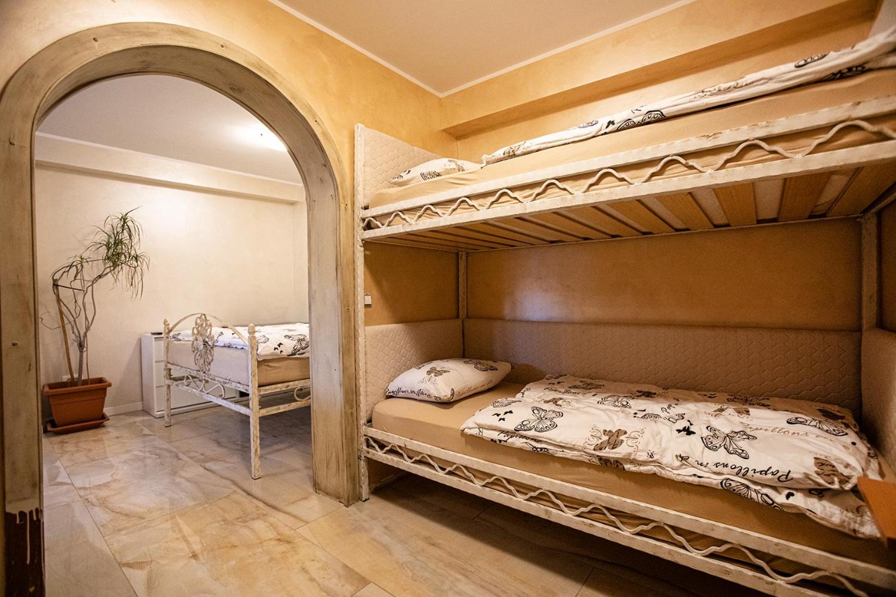 Apartments Bells of Ljubljana - 3 cosy apartment Private Free Parking