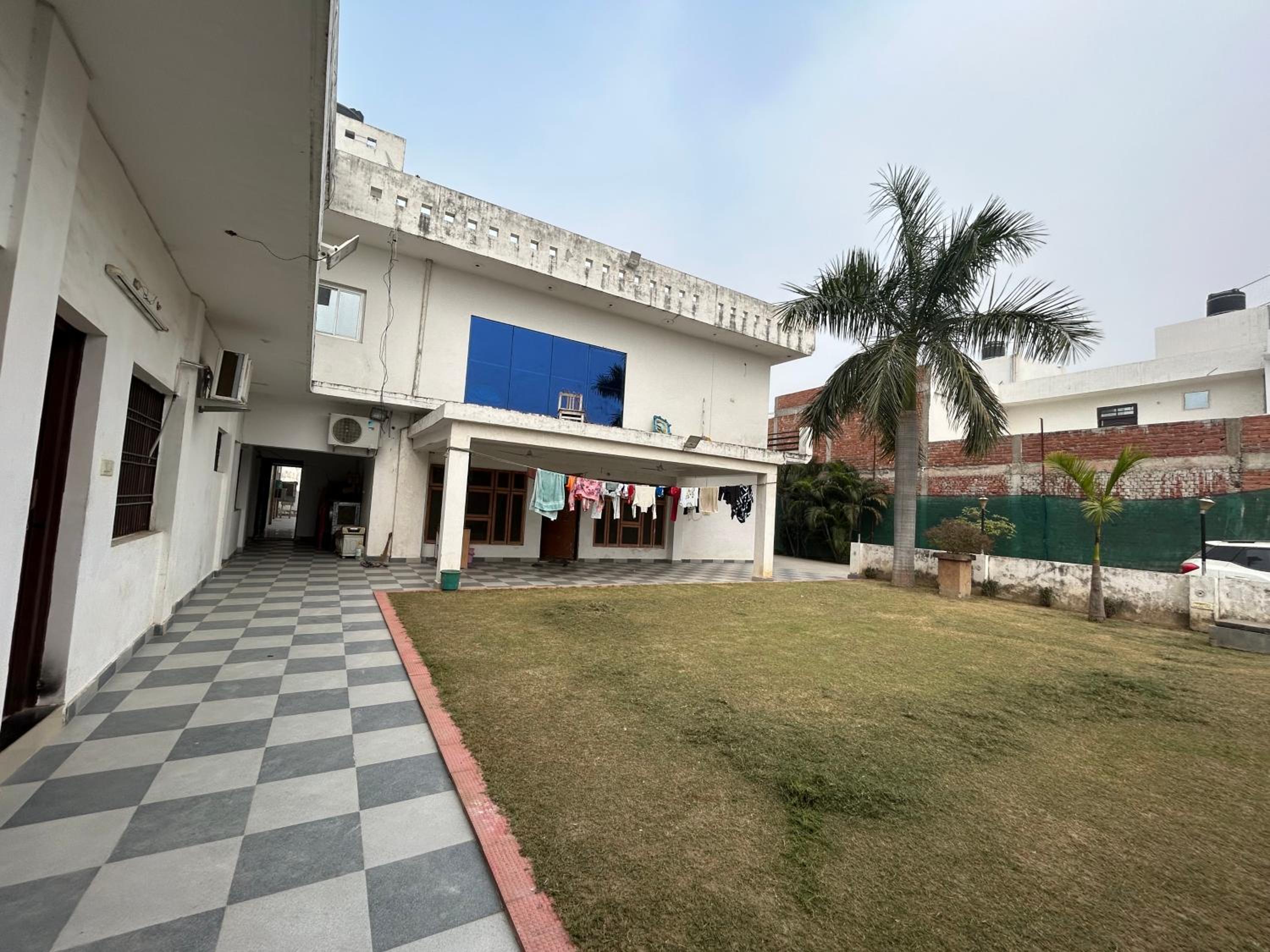 Agnihotri Villa