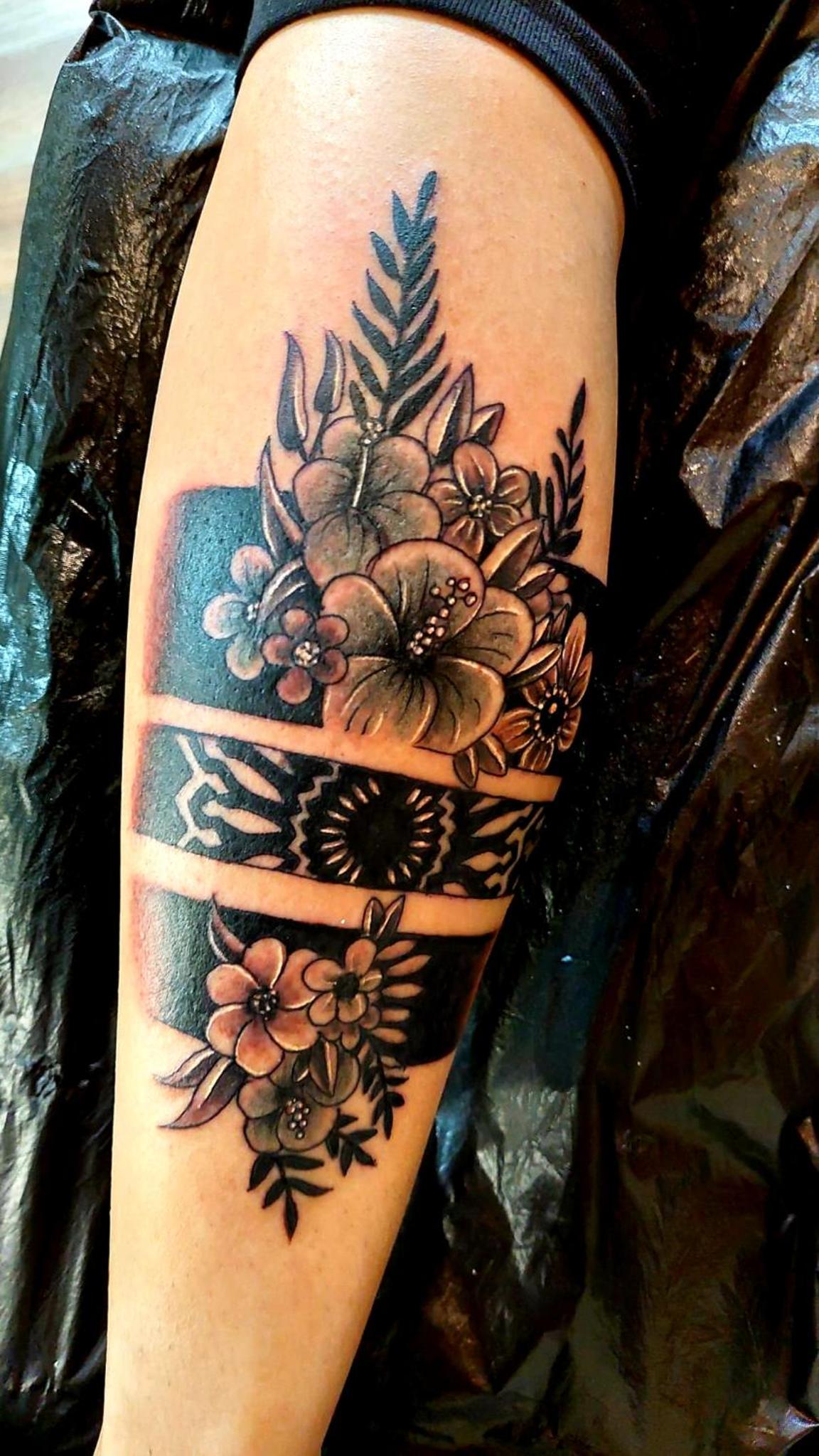 Tattoo PENSION mit Restaurant und Tattoo-Studio