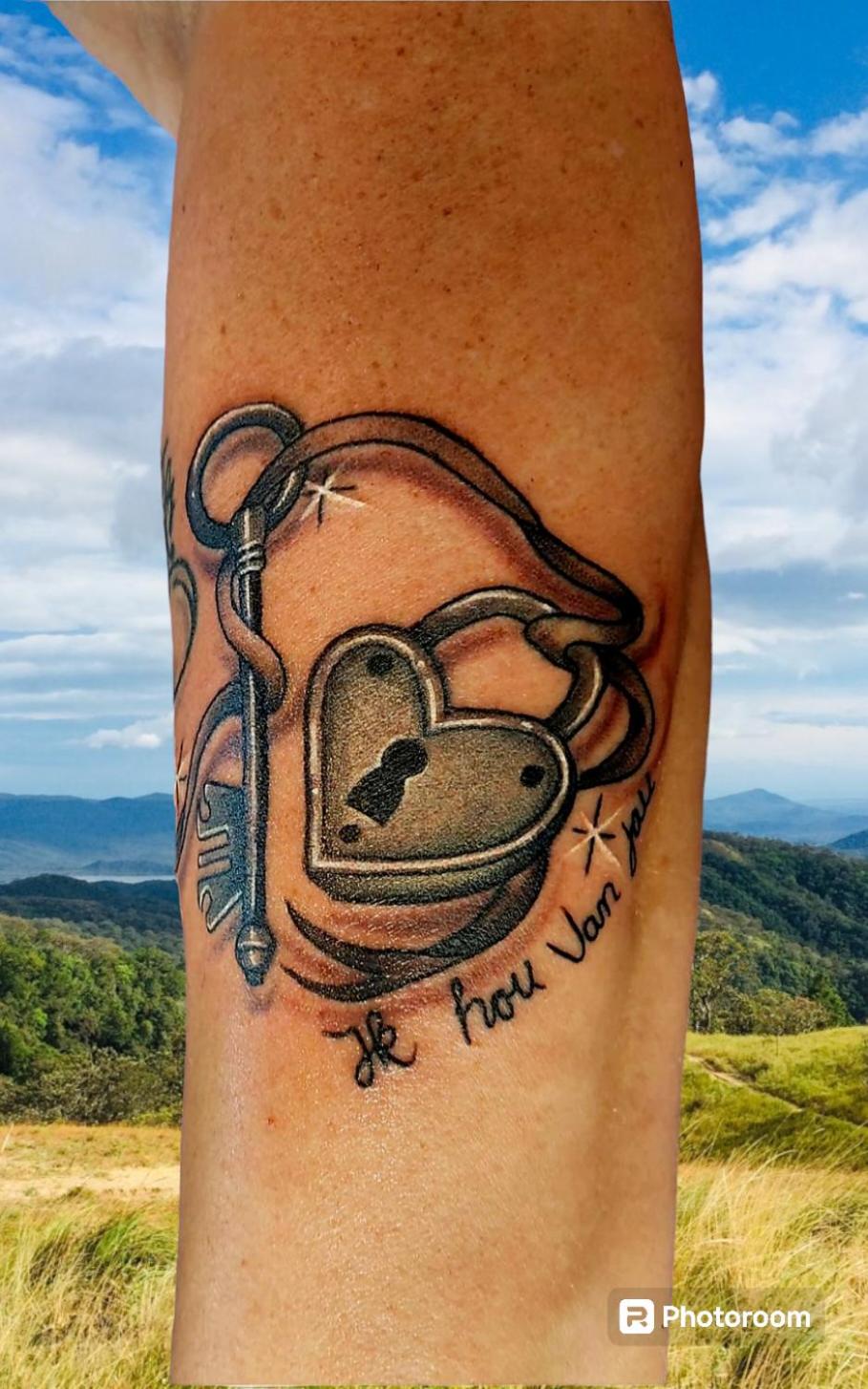 Tattoo PENSION mit Restaurant und Tattoo-Studio