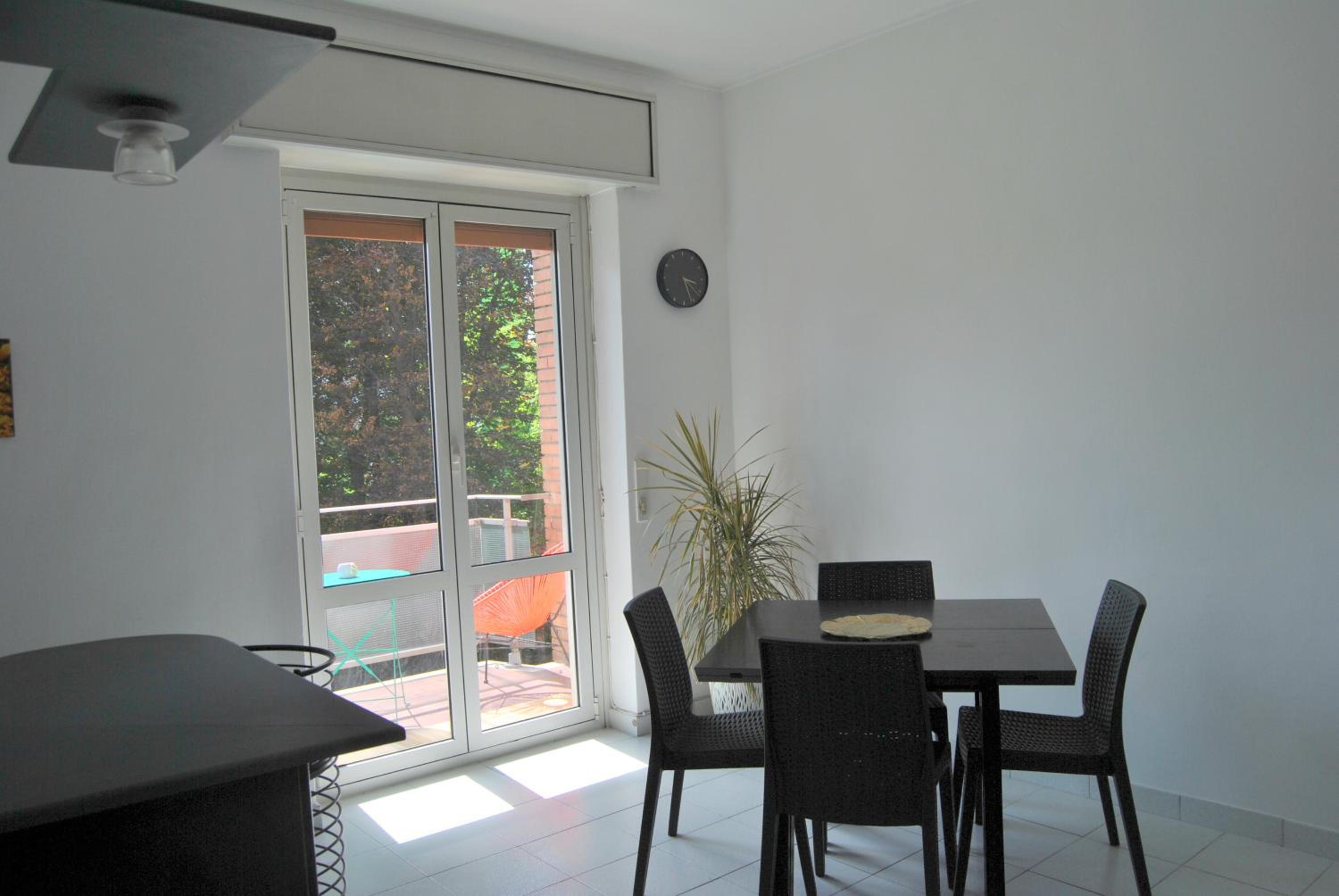 Portello Flat with Balcony