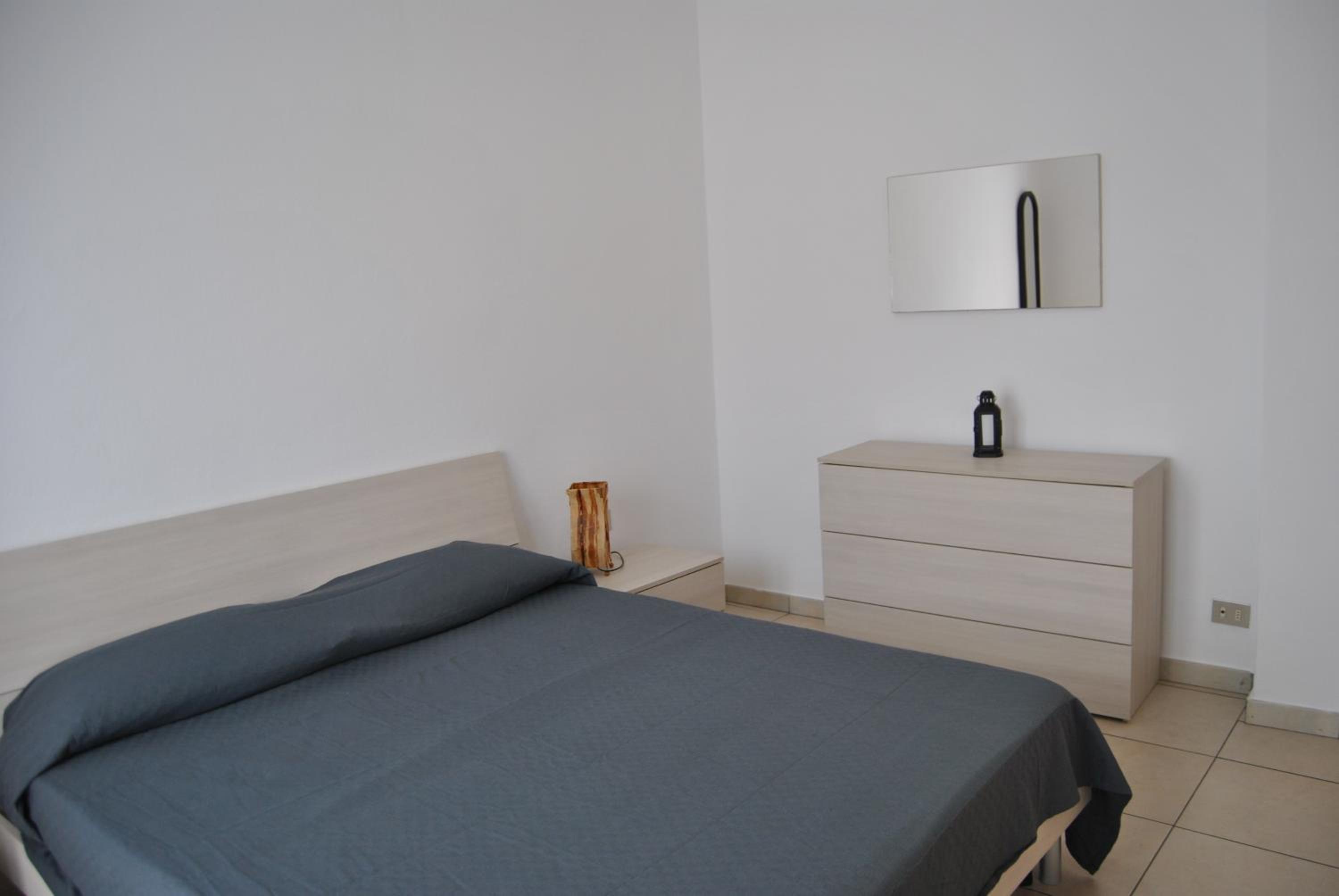 Portello Flat with Balcony