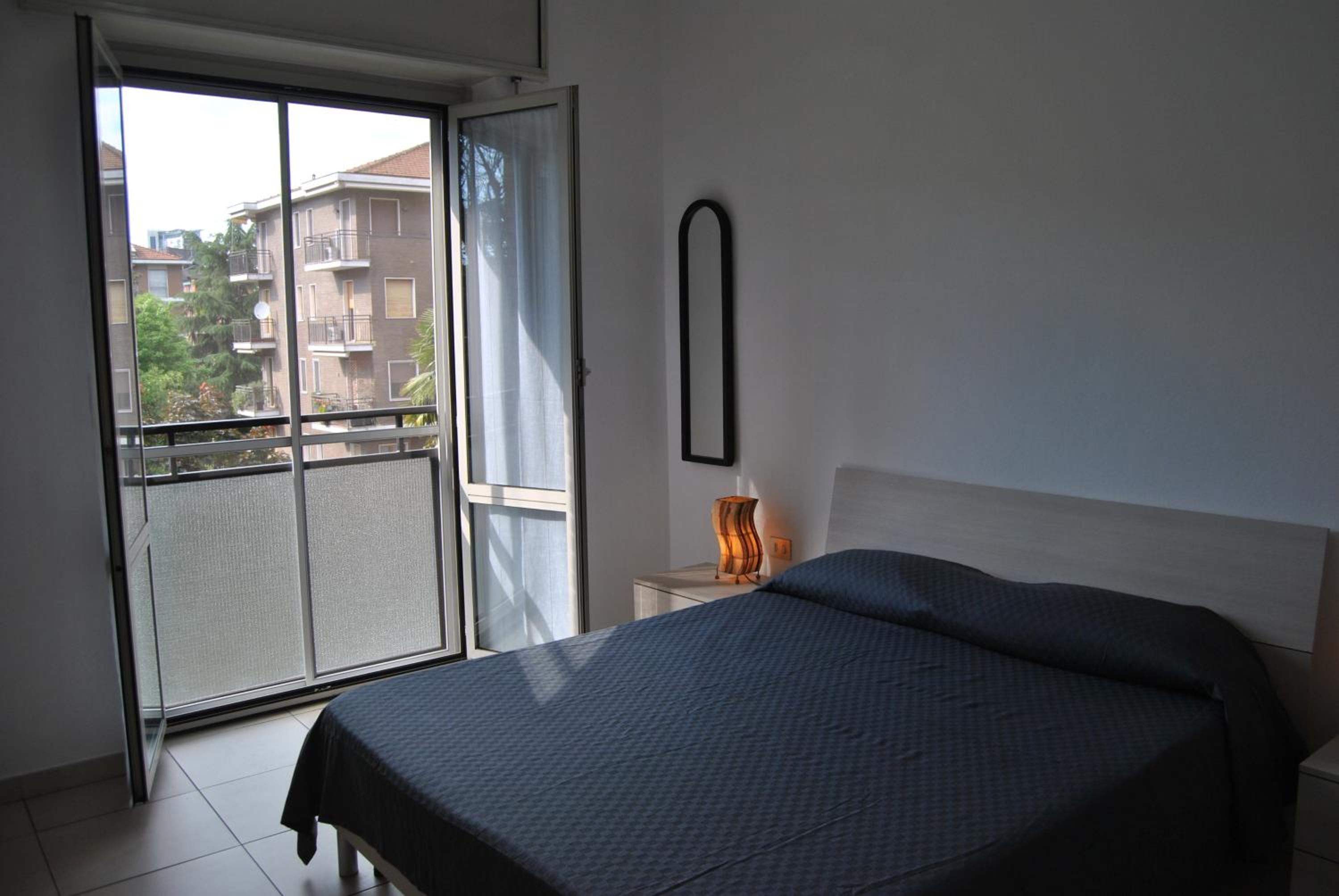 Portello Flat with Balcony