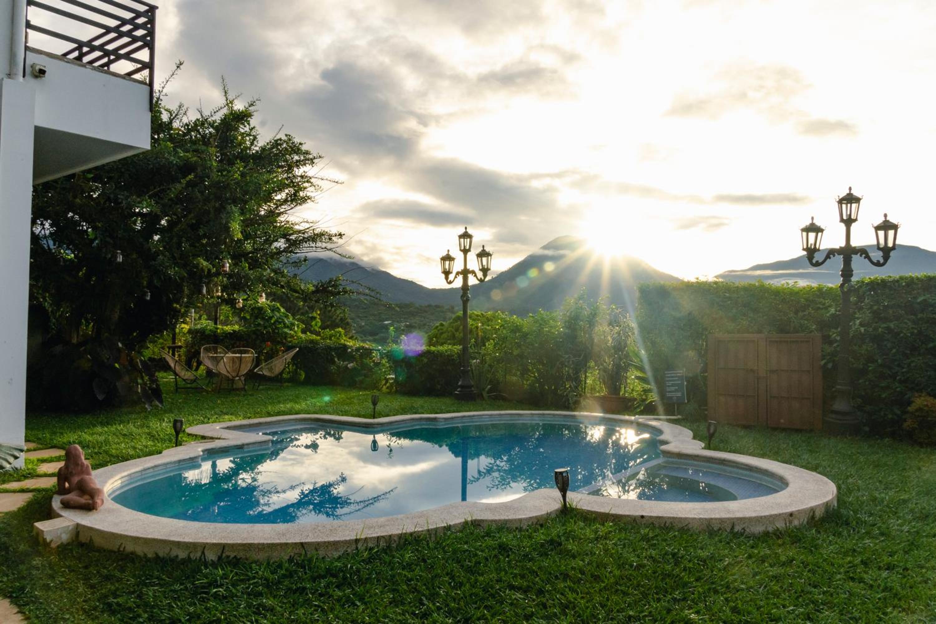 Hotel Juayua view 2