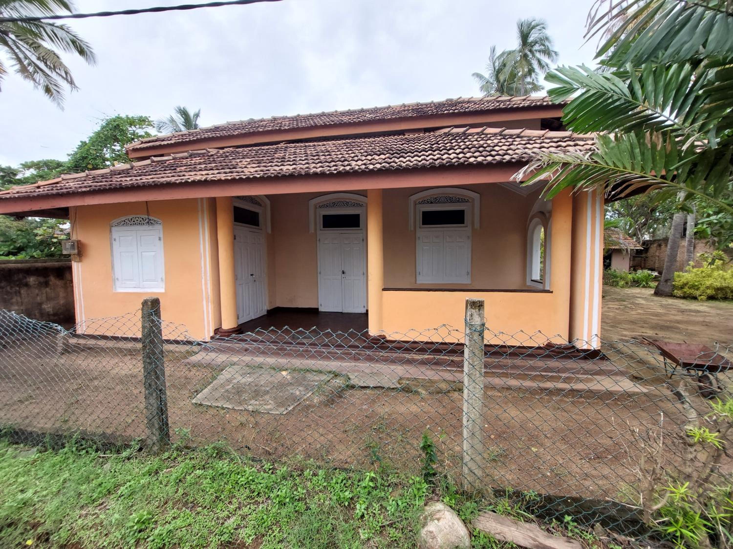 Colonial Cottage Thalahena view 3