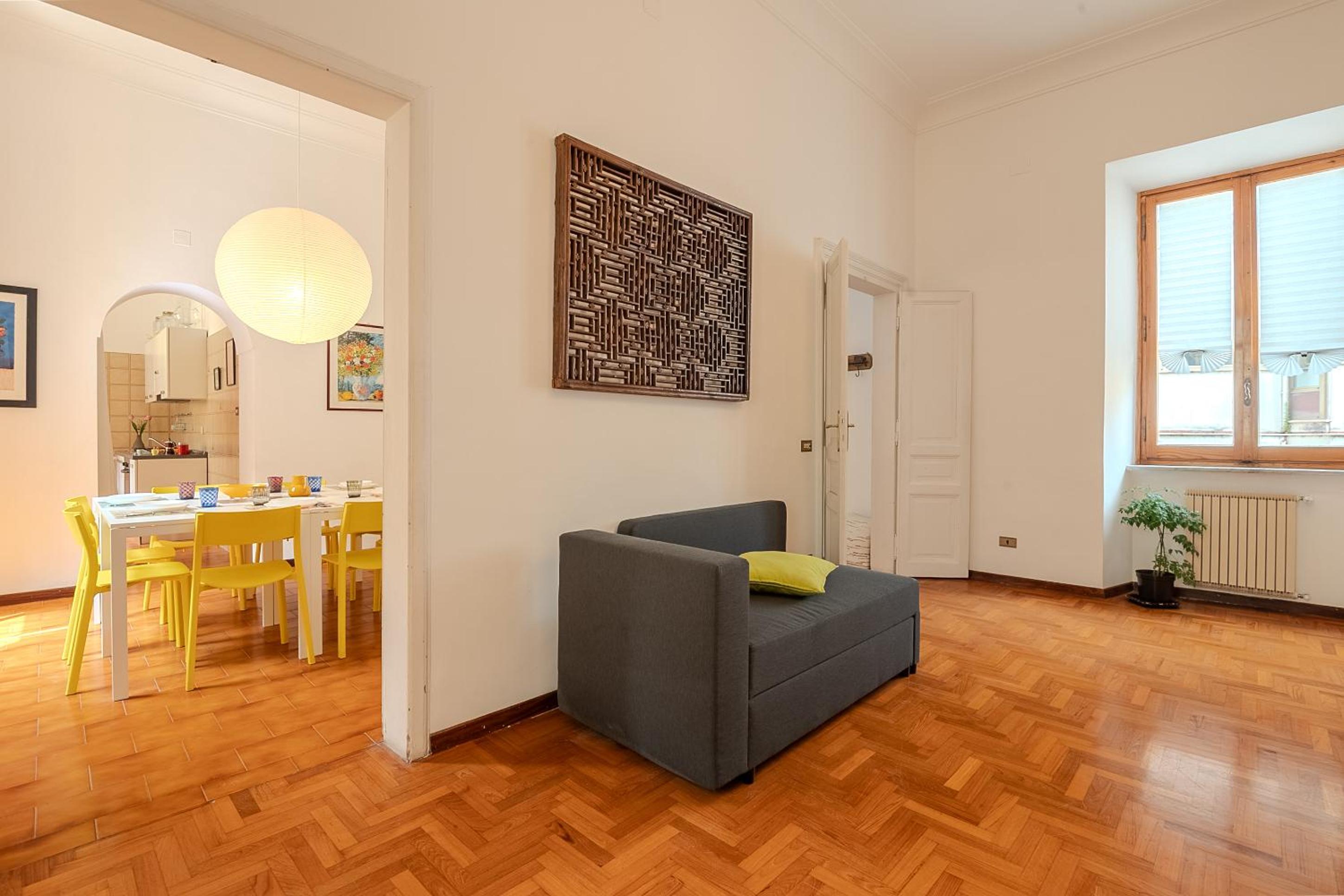Casa Lucrezio Saint Peter's