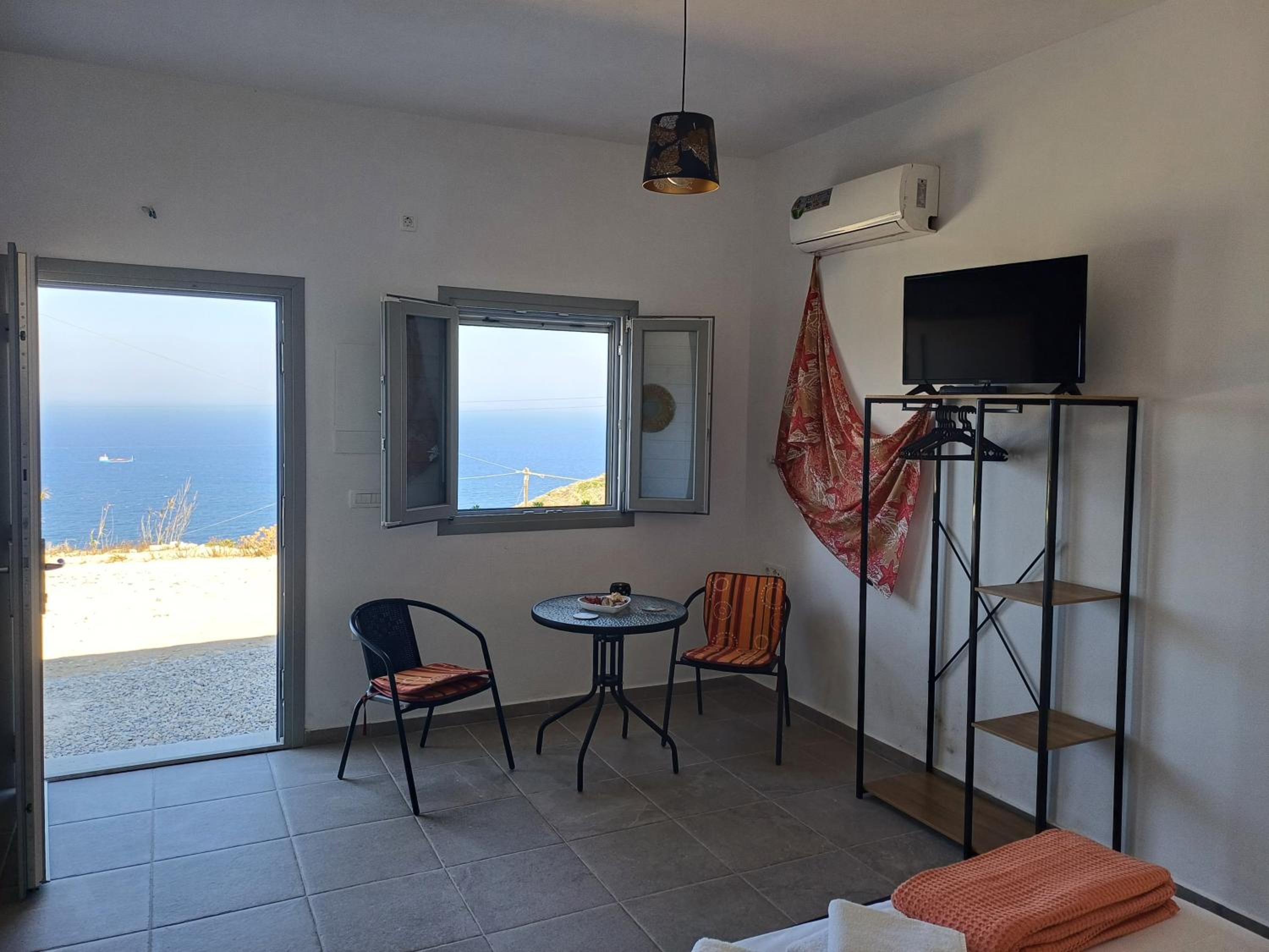 'Nektarios' Cycladic house with sunrise and sea view!! photo 5