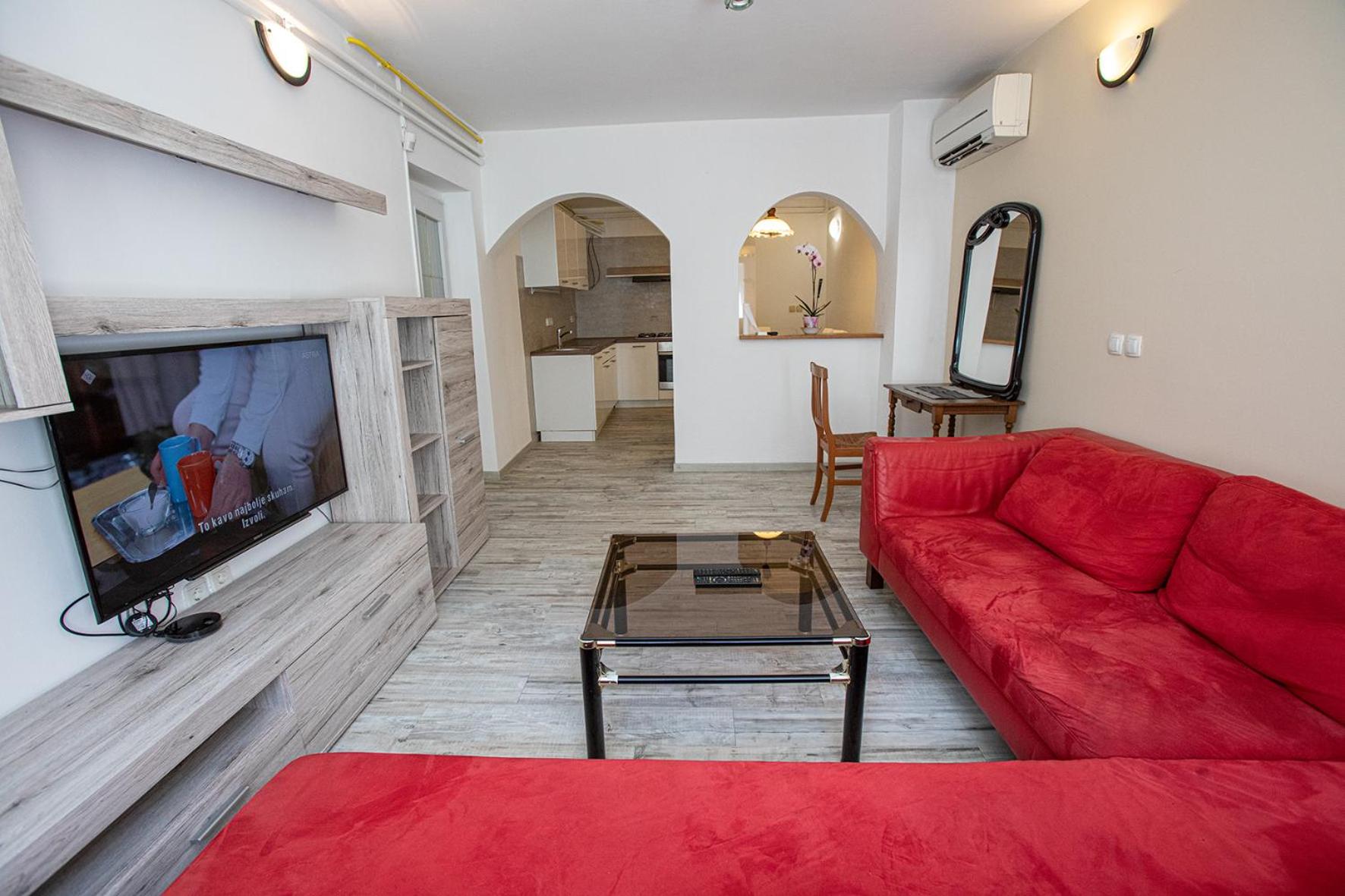 Apartments Bells of Ljubljana - 3 cosy apartment Private Free Parking