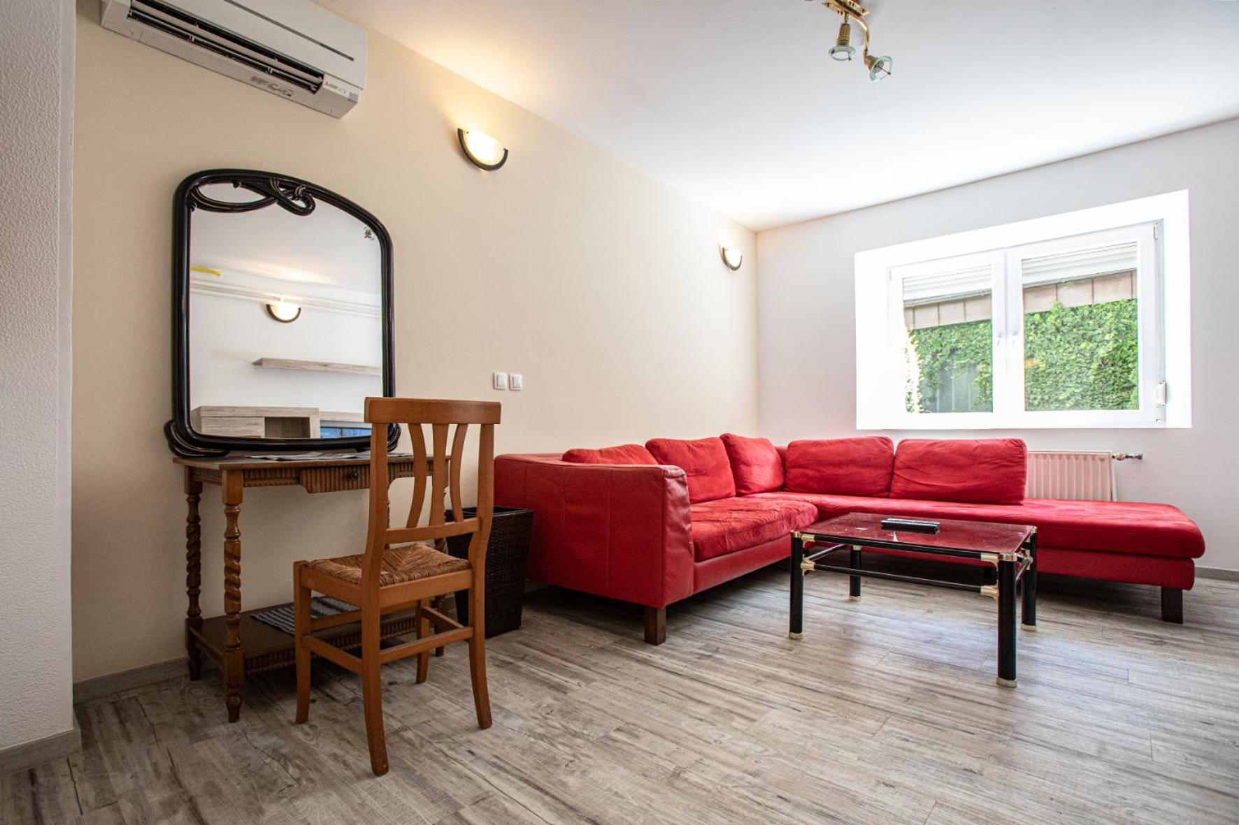 Apartments Bells of Ljubljana - 3 cosy apartment Private Free Parking