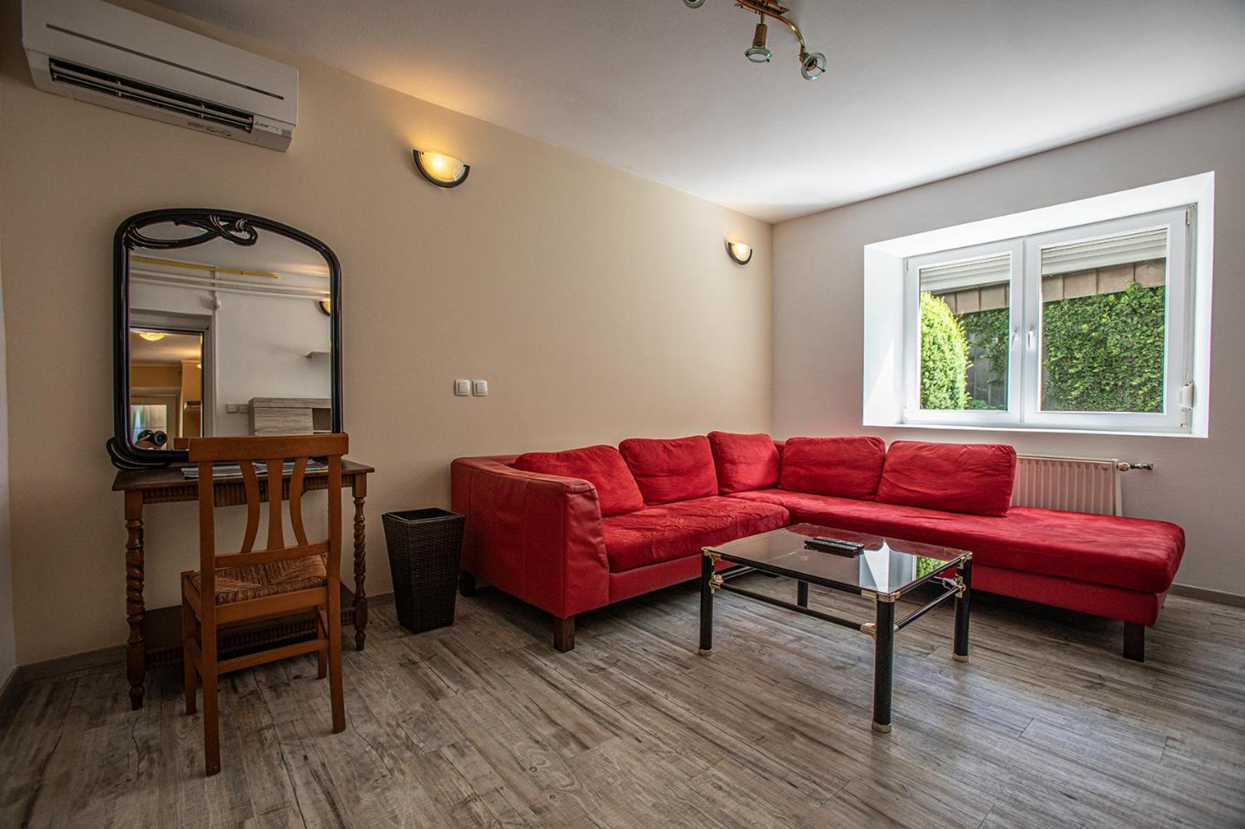 Apartments Bells of Ljubljana - 3 cosy apartment Private Free Parking