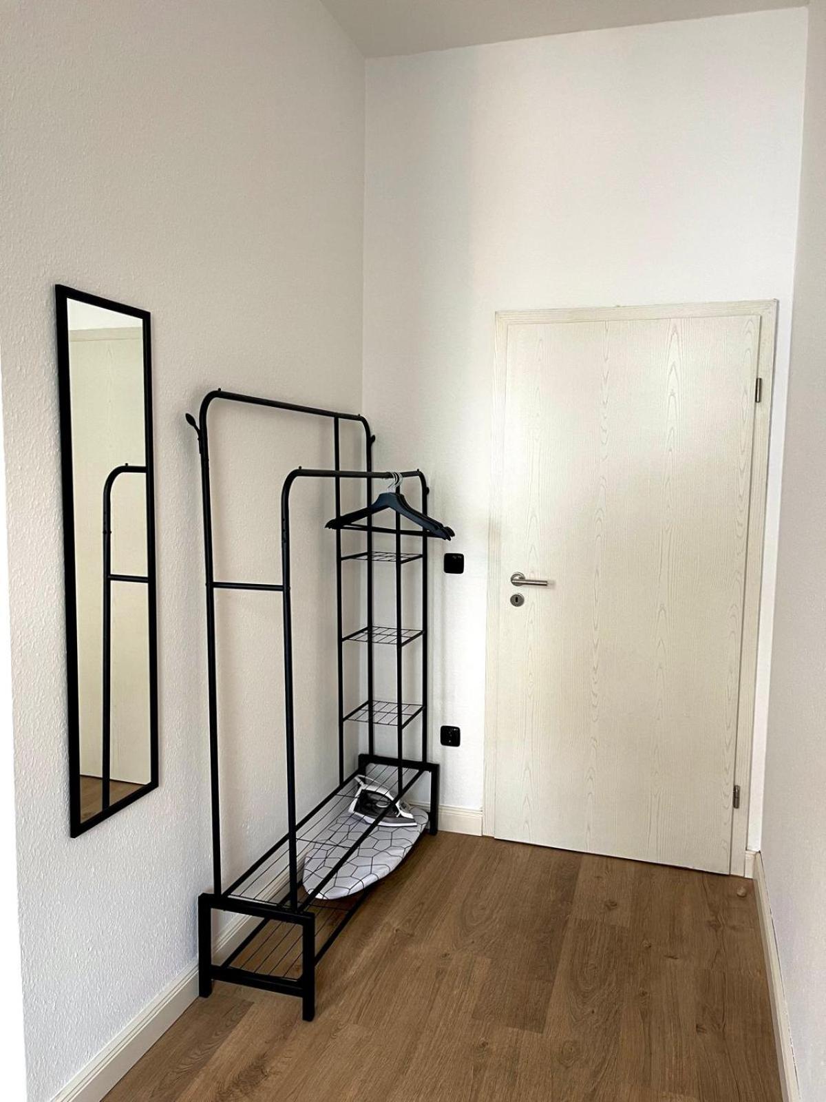 RAHA Apartments - Modernes Studio-Apartment - HBF - Privat Parkplatz