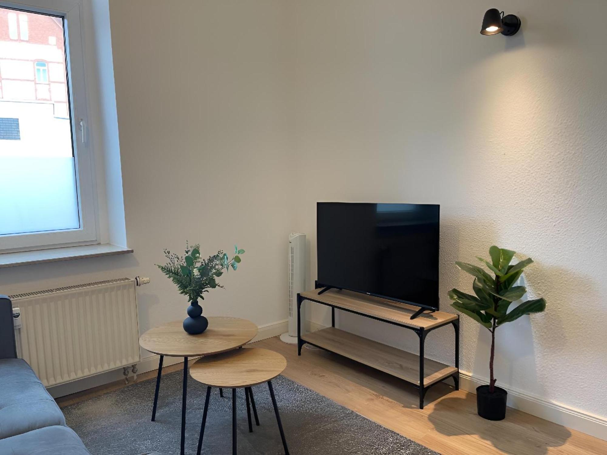 RAHA Apartments - Modernes Studio-Apartment - HBF - Privat Parkplatz