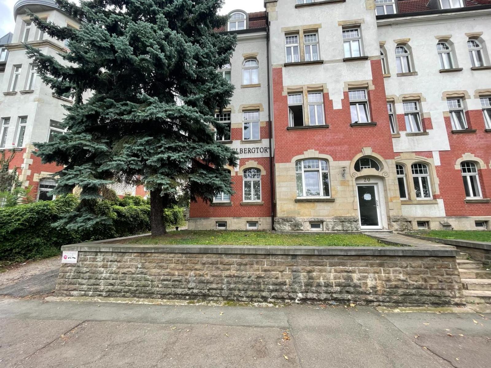 RAHA Apartments - Modernes Studio-Apartment - HBF - Privat Parkplatz