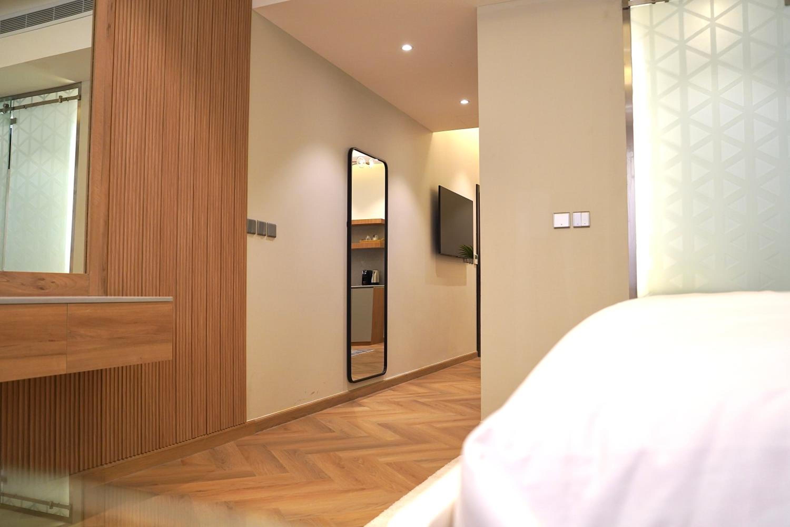 PILO Serviced Apartments
