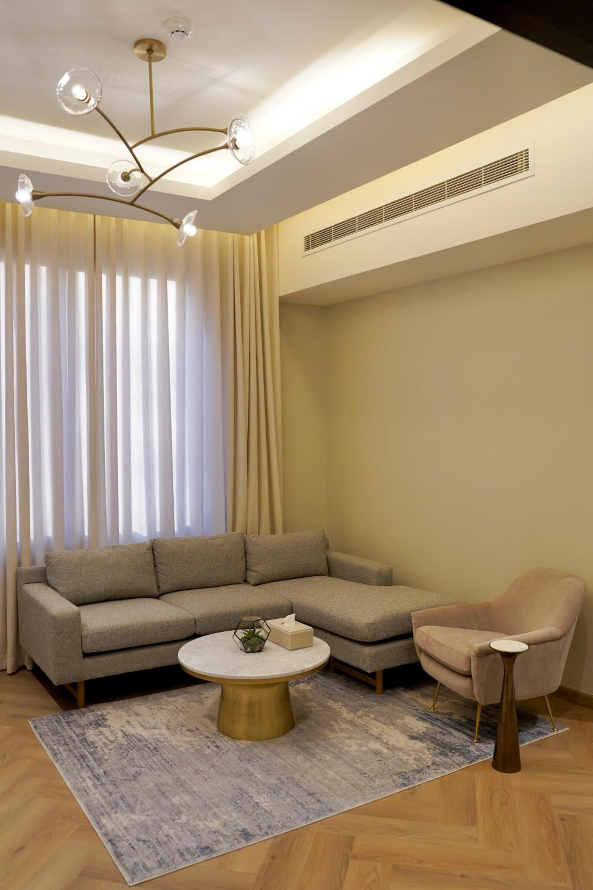 PILO Serviced Apartments