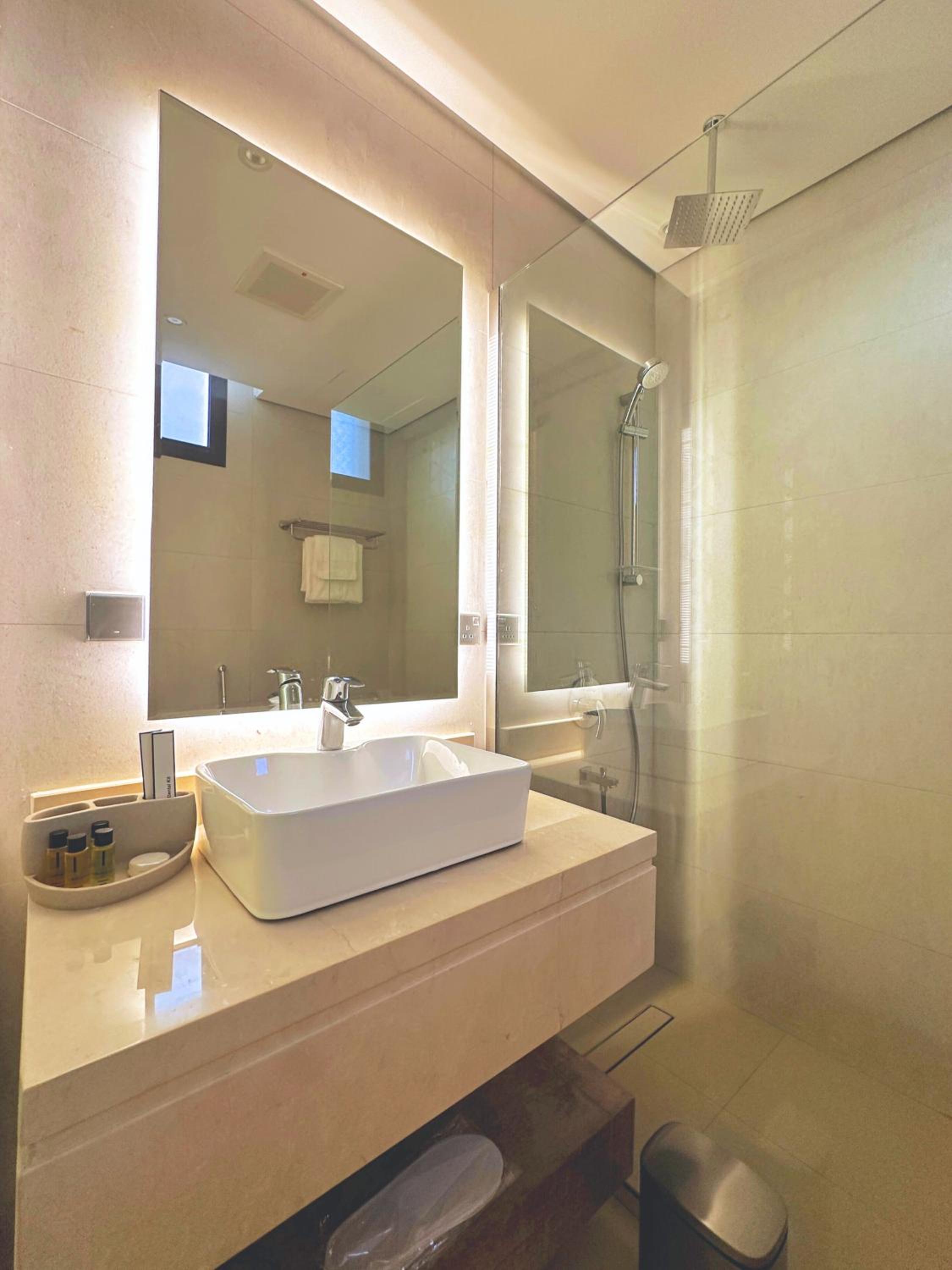 PILO Serviced Apartments