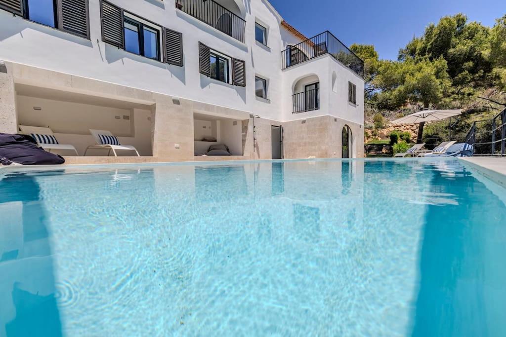 Stylish villa, stunning views in Javea