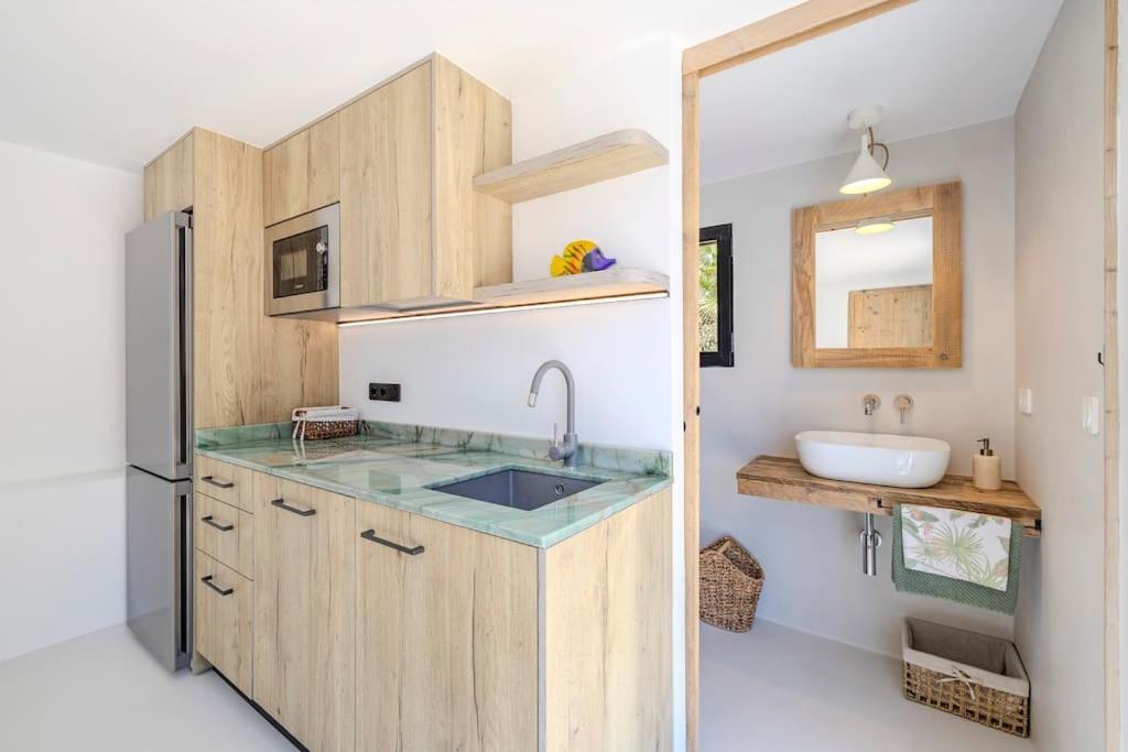 Stylish villa, stunning views in Javea