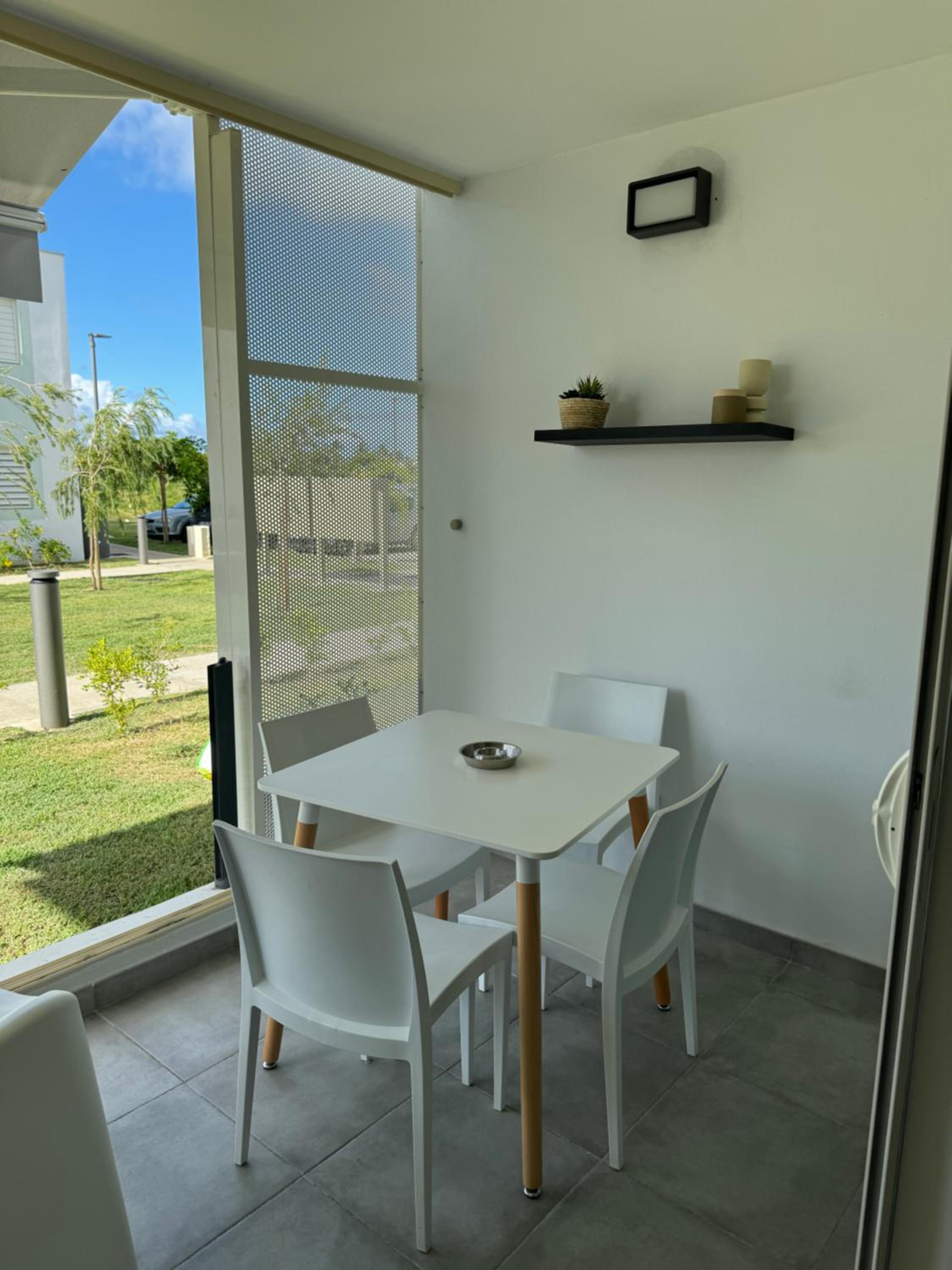 Jolie appartement en résidence privée avec priscine view 4