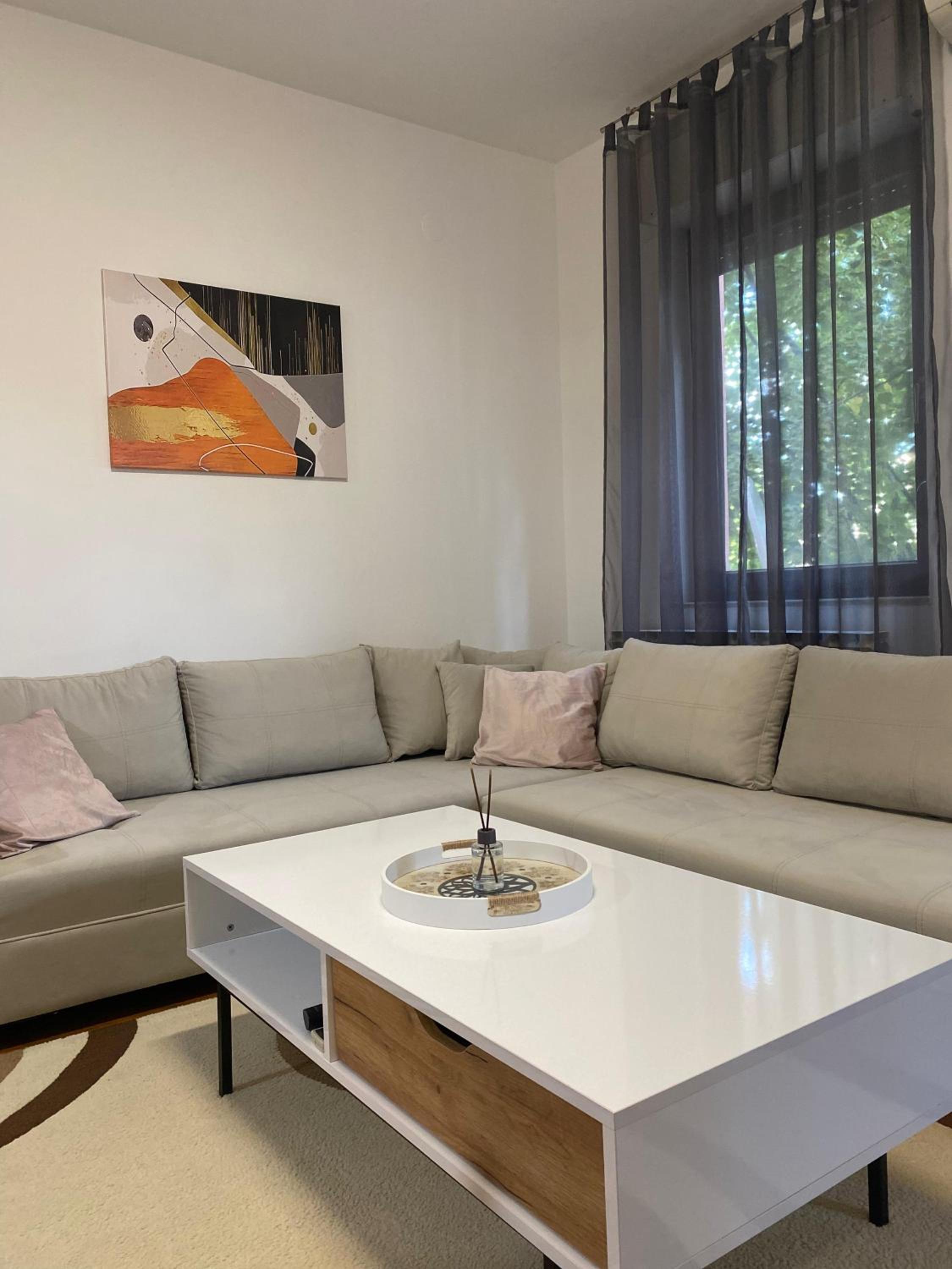 Apartment Luka
