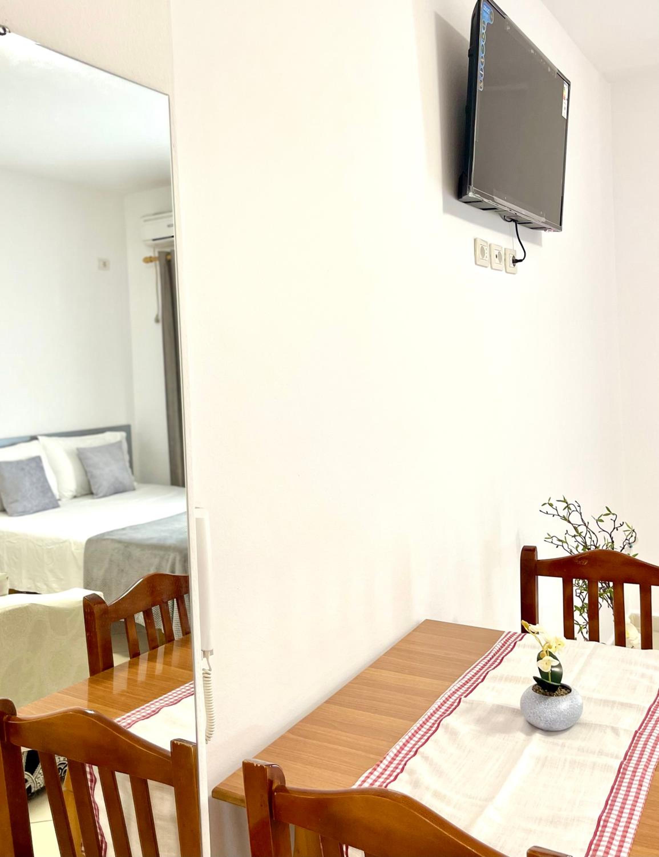 Rori Beach House 2
