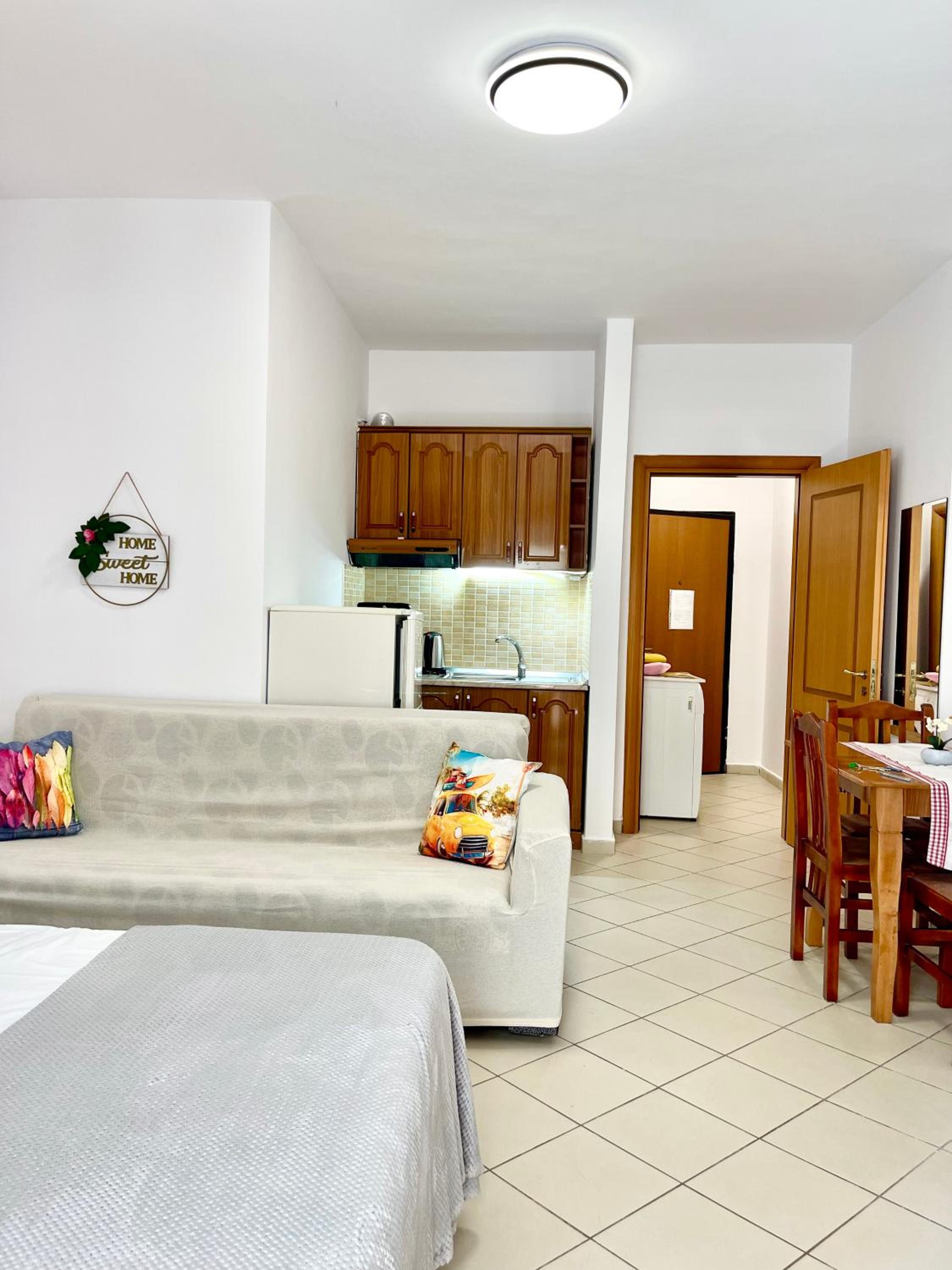 Rori Beach House 2