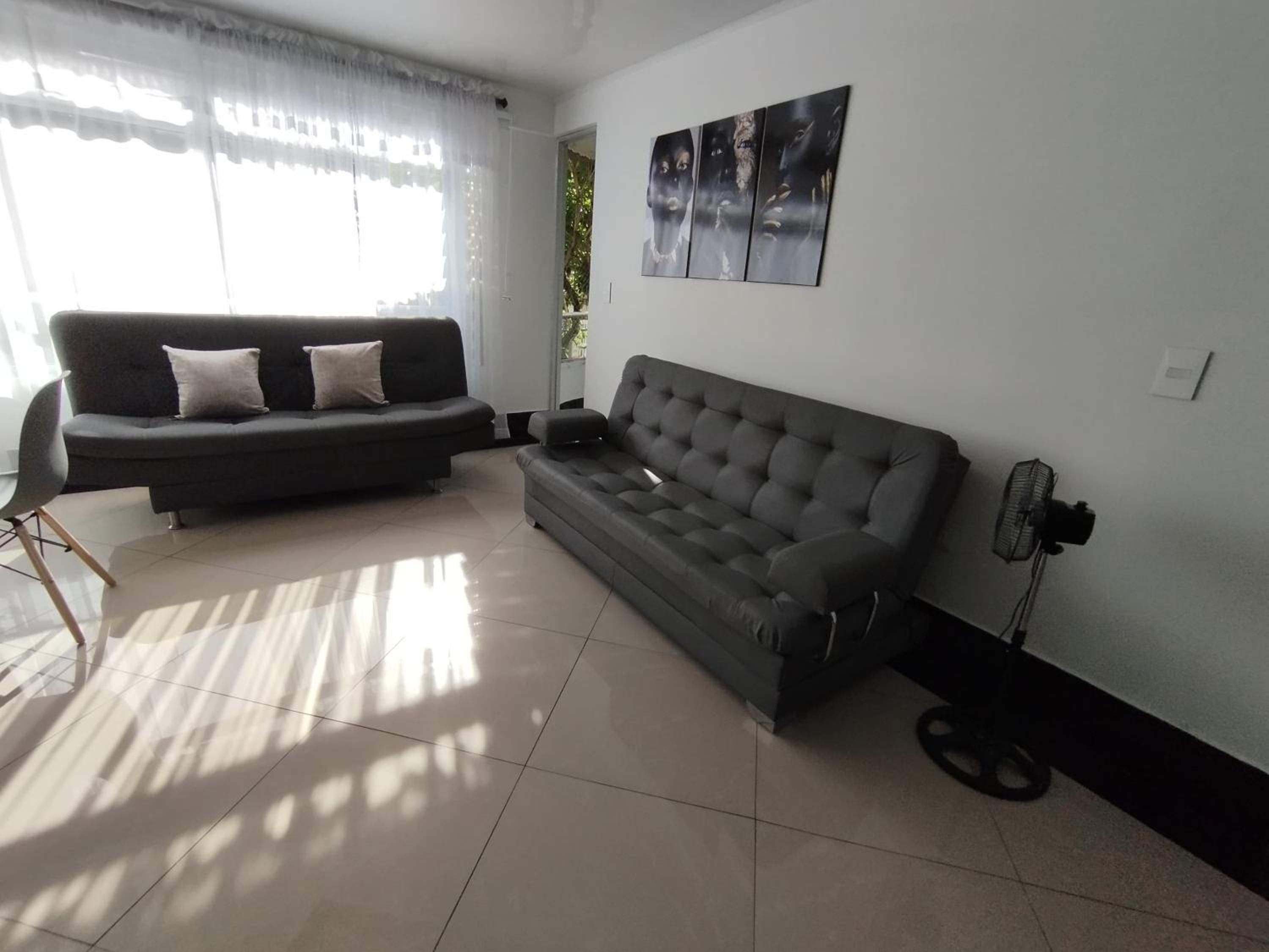 Aparta Suites Laureles 71 7 aptos